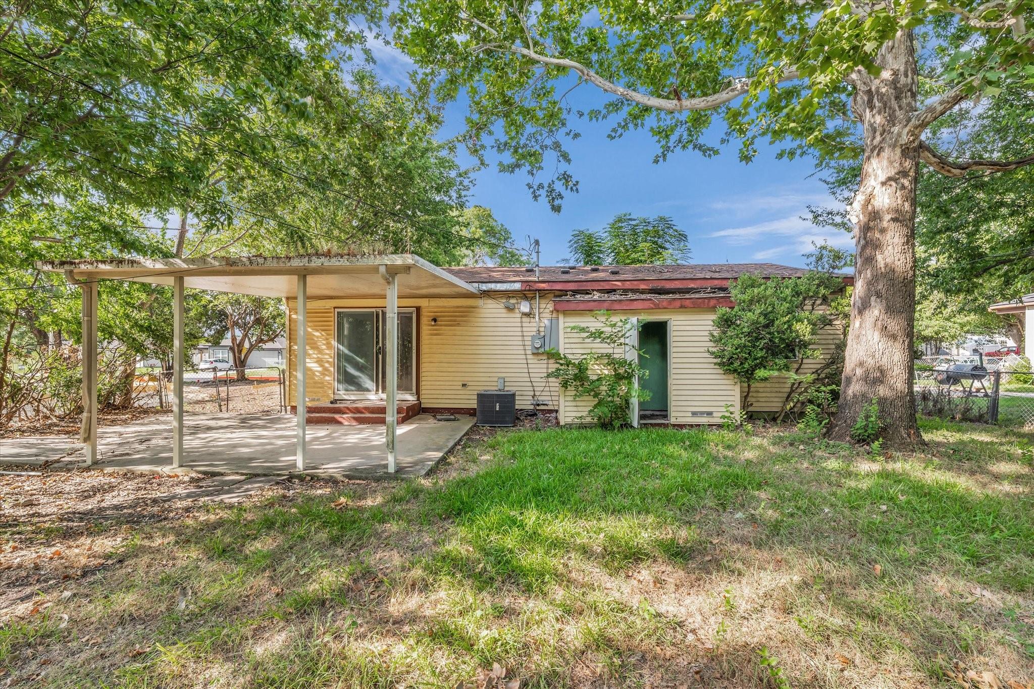 main property photo 29
