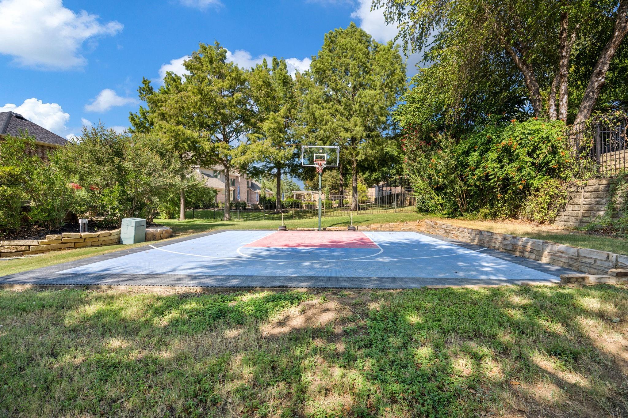 main property photo 25