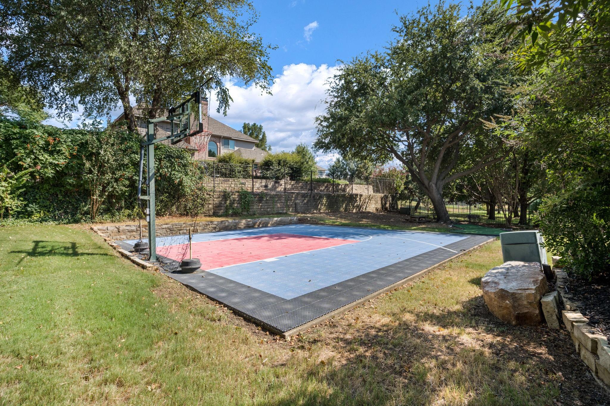 main property photo 37