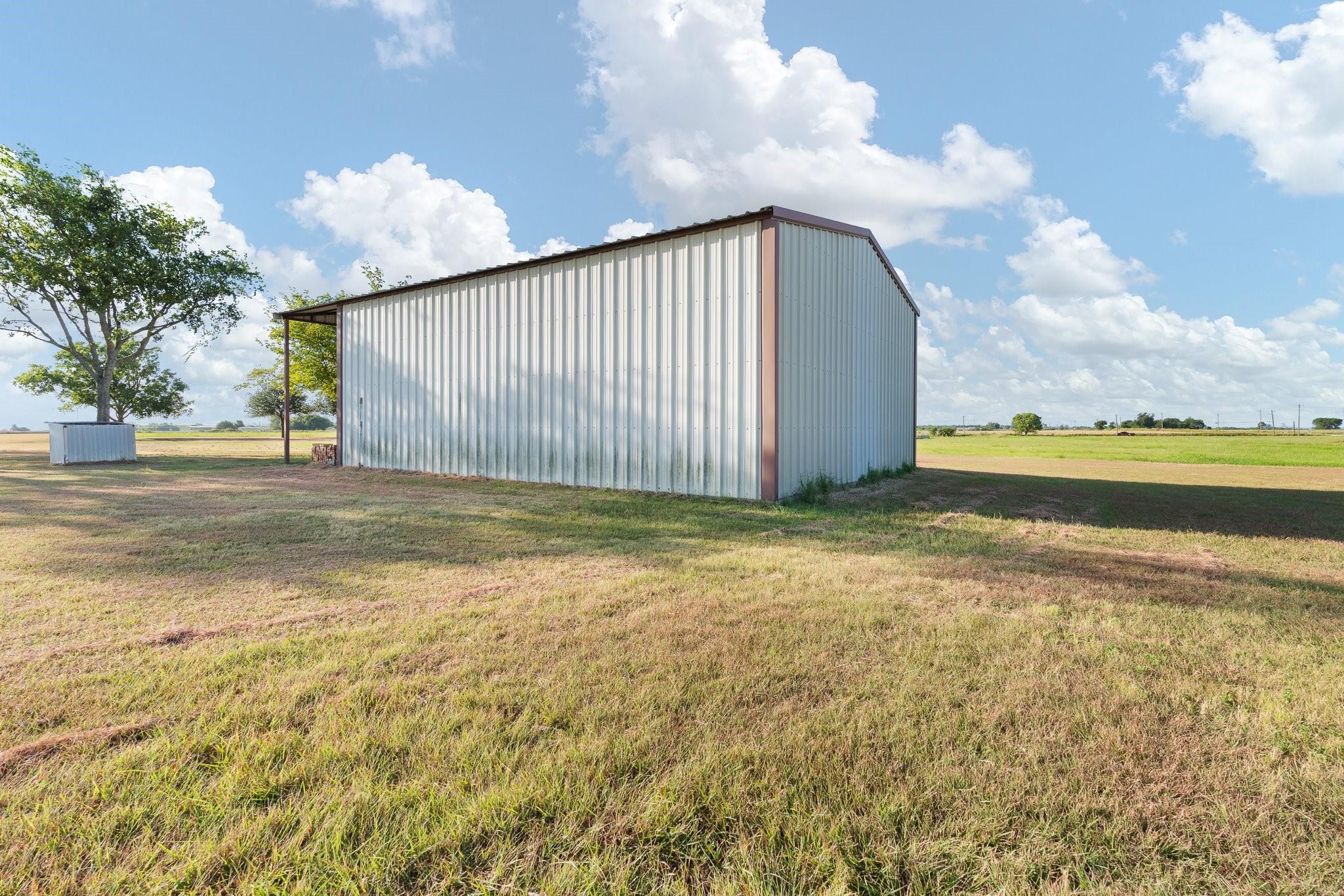 main property photo 20