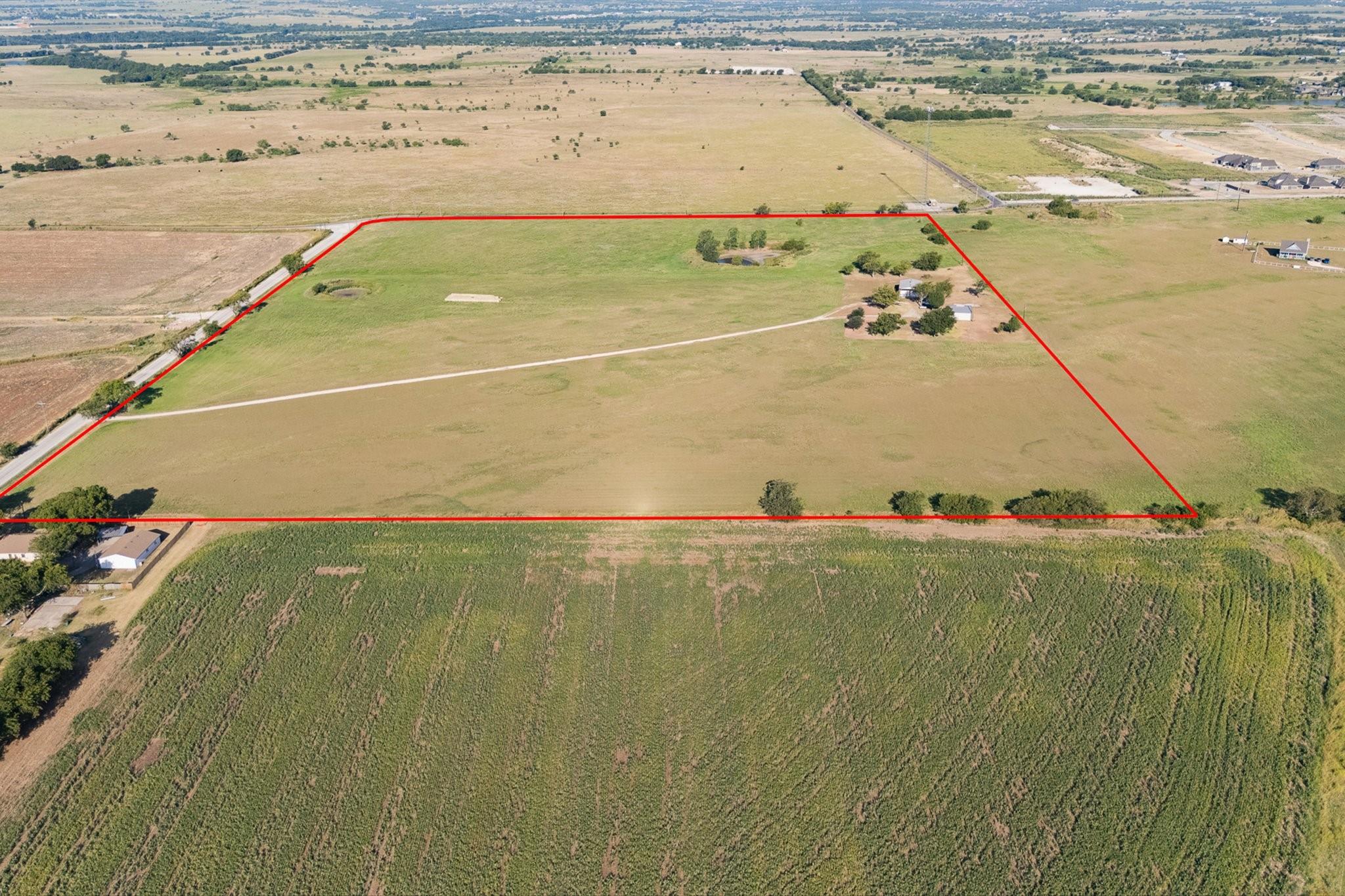 main property photo 9