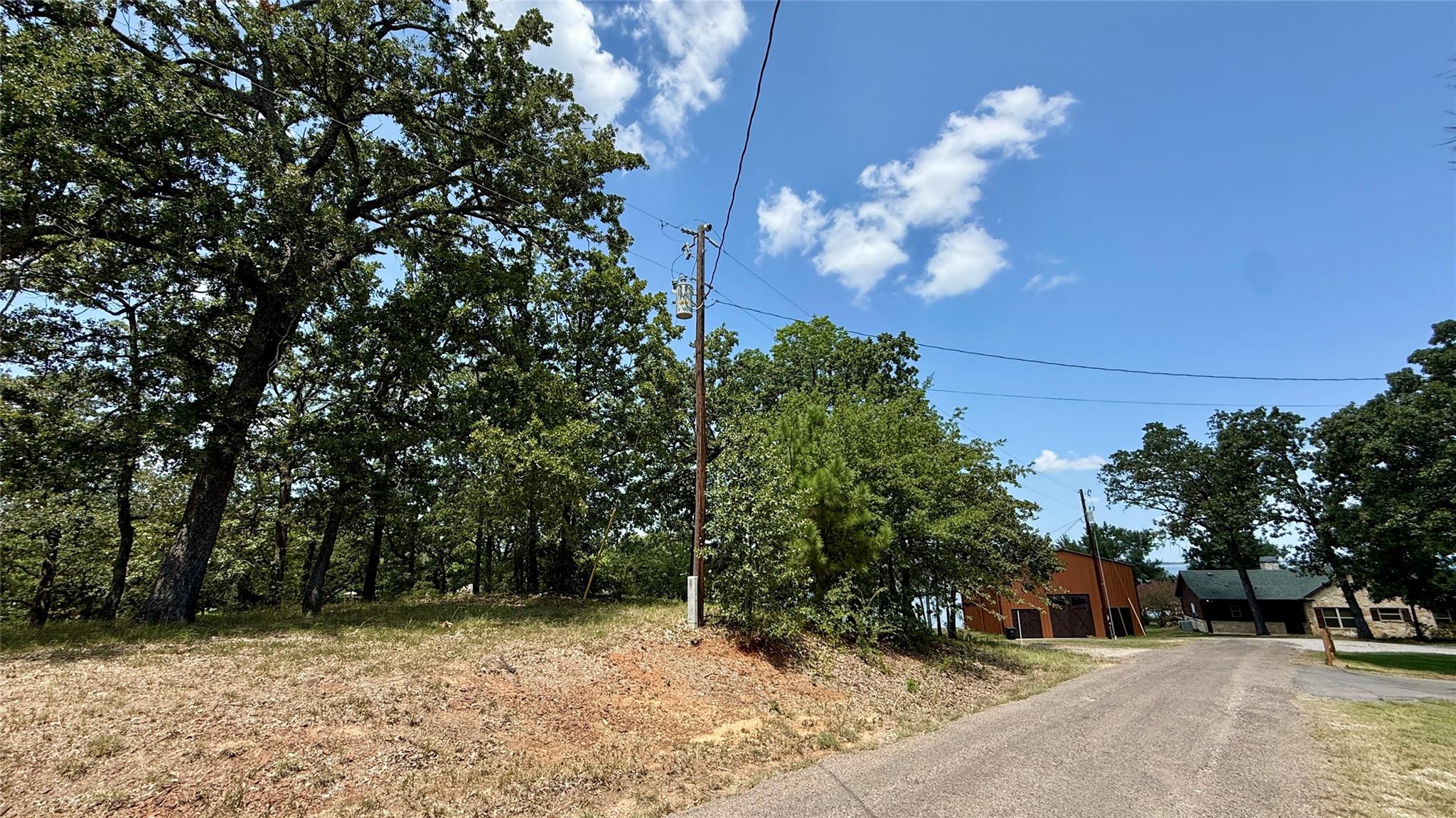 main property photo 38