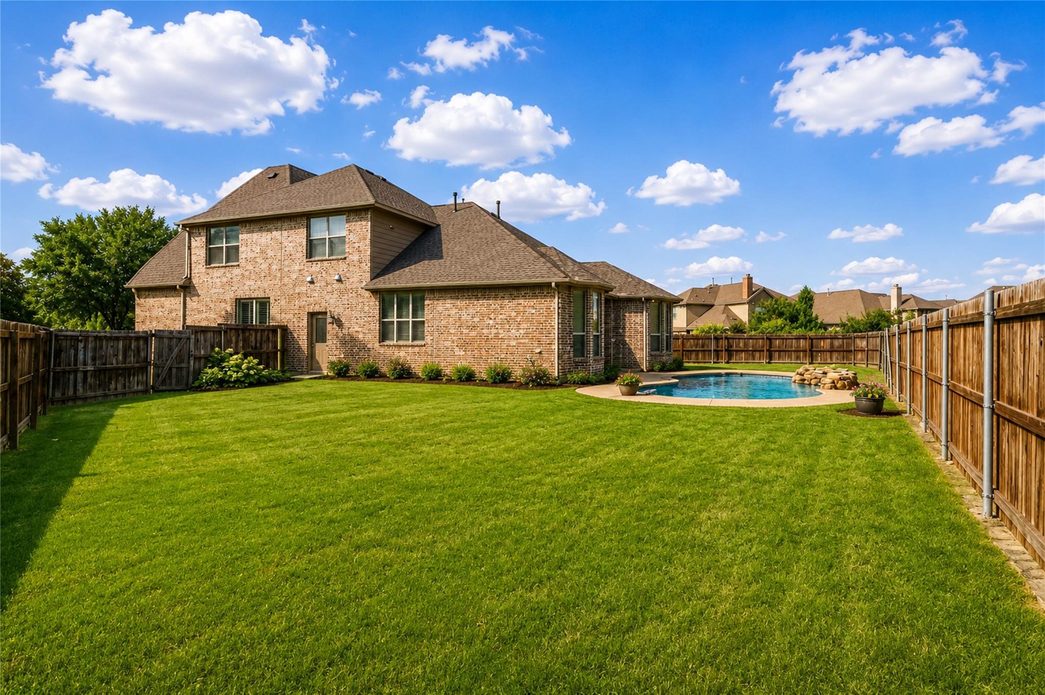 main property photo 29