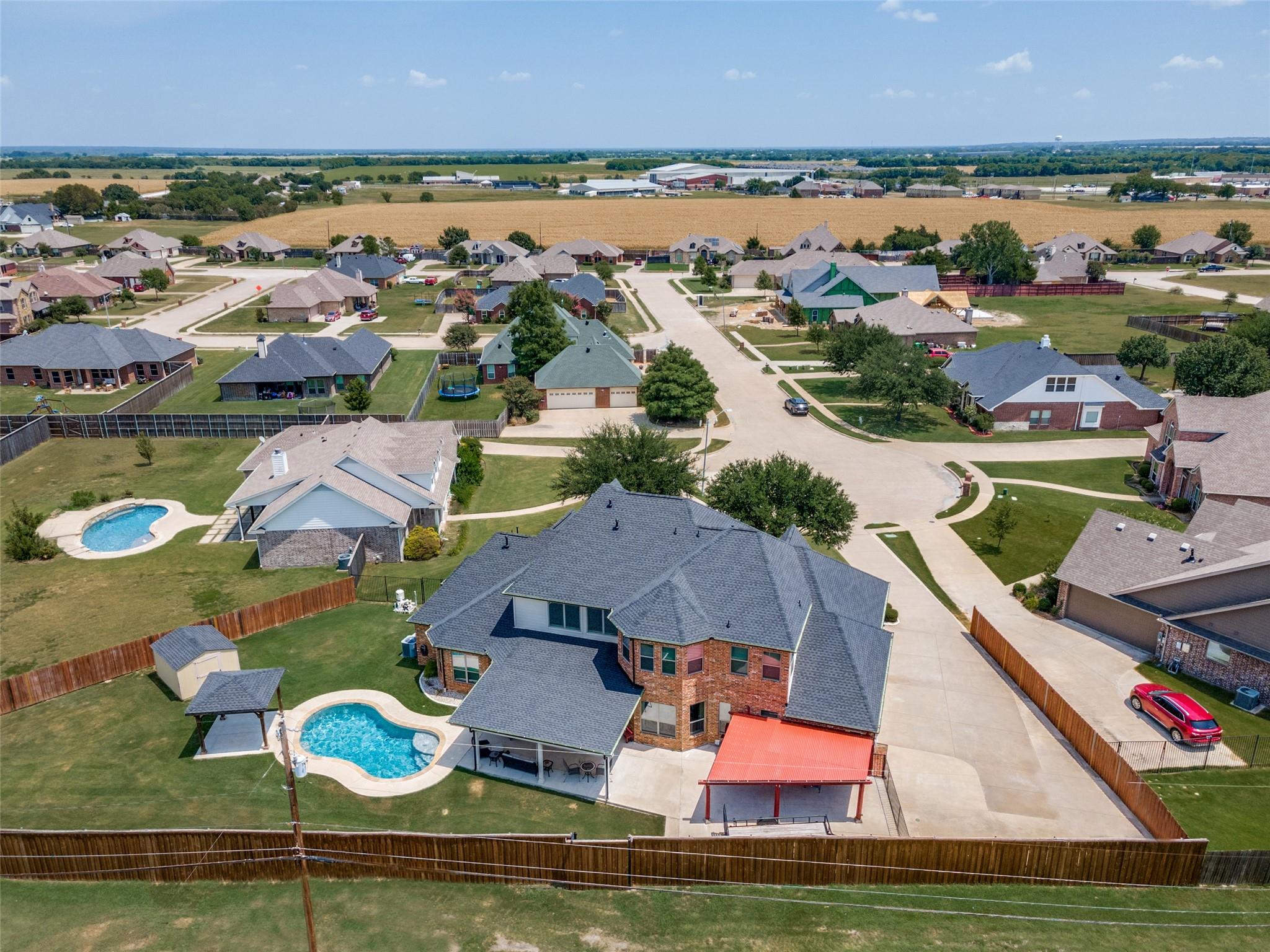 main property photo 29