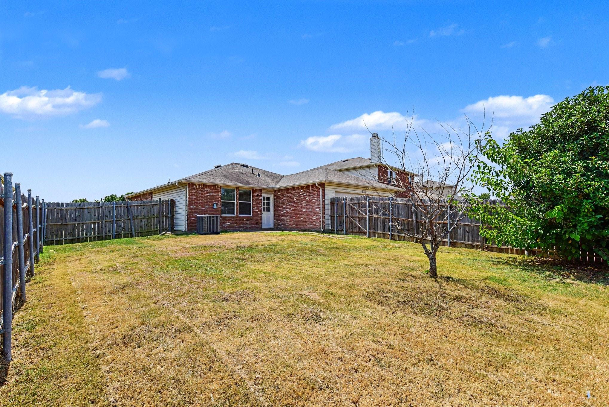 main property photo 18