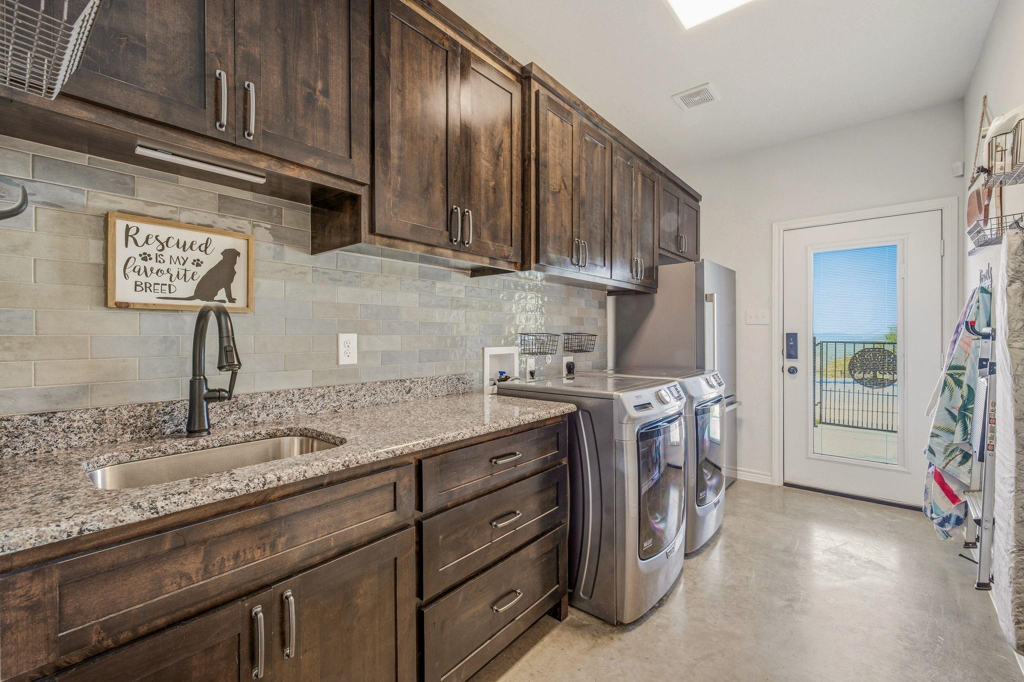 main property photo 20