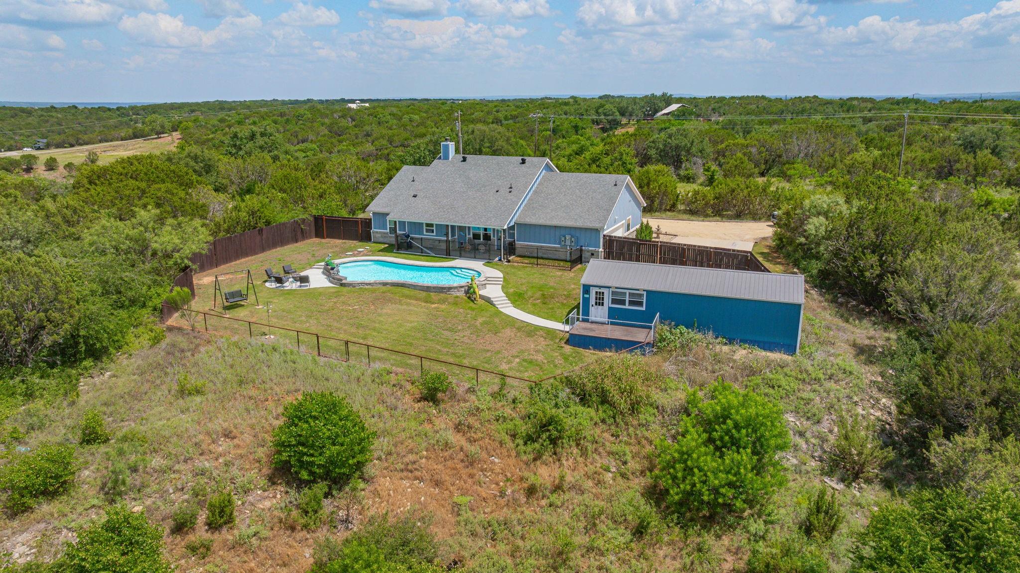 main property photo 5