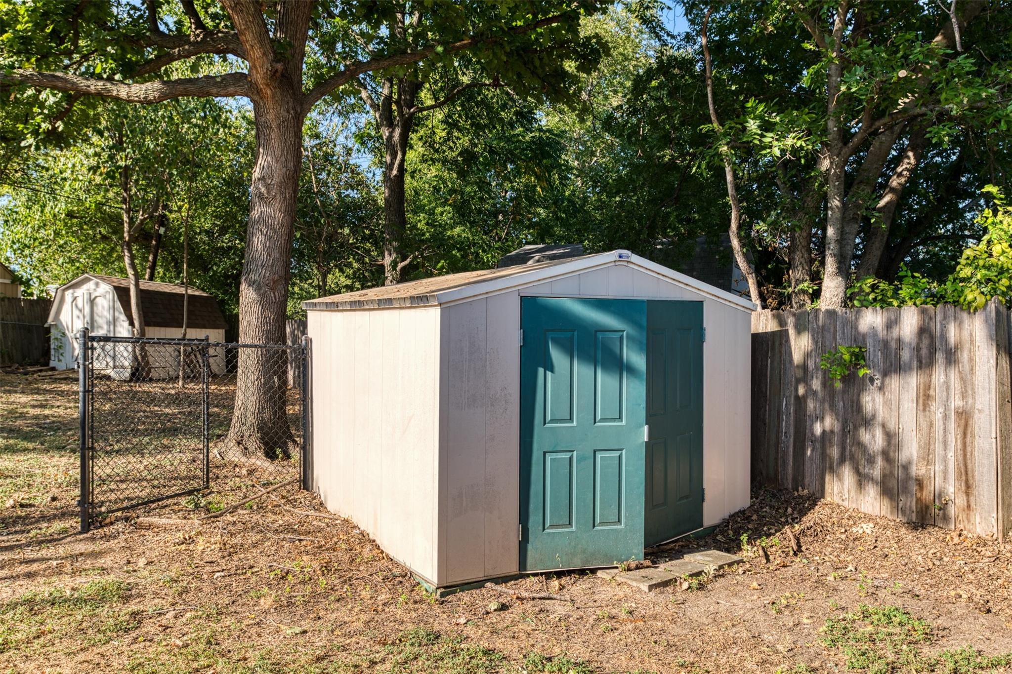 main property photo 22