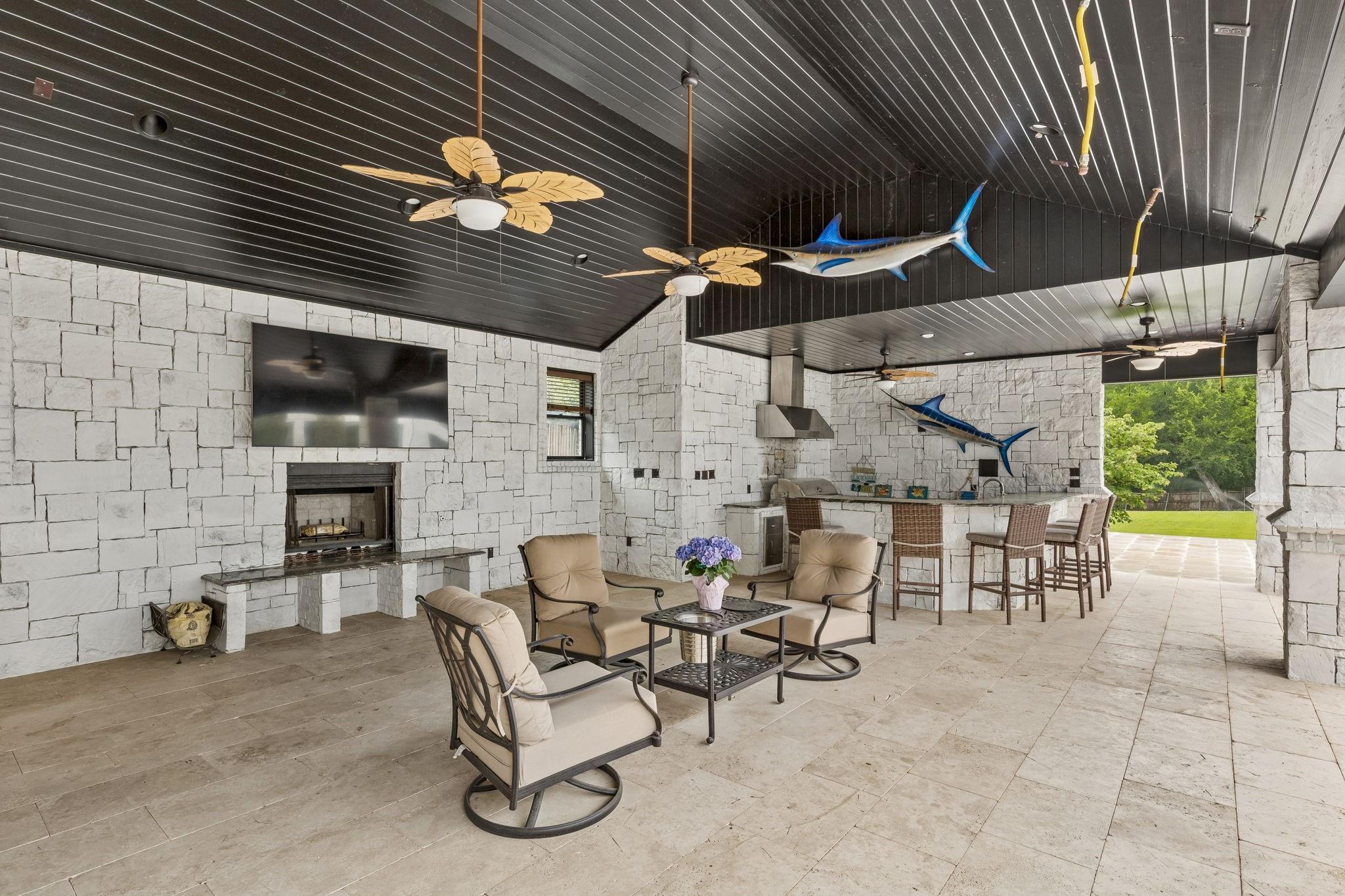 main property photo 34