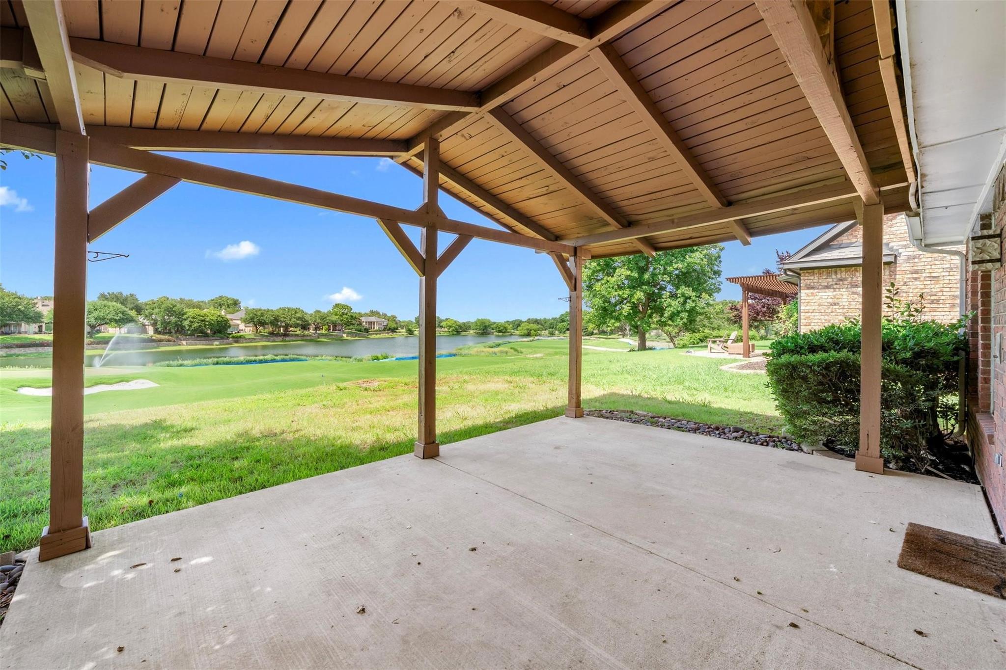 main property photo 32