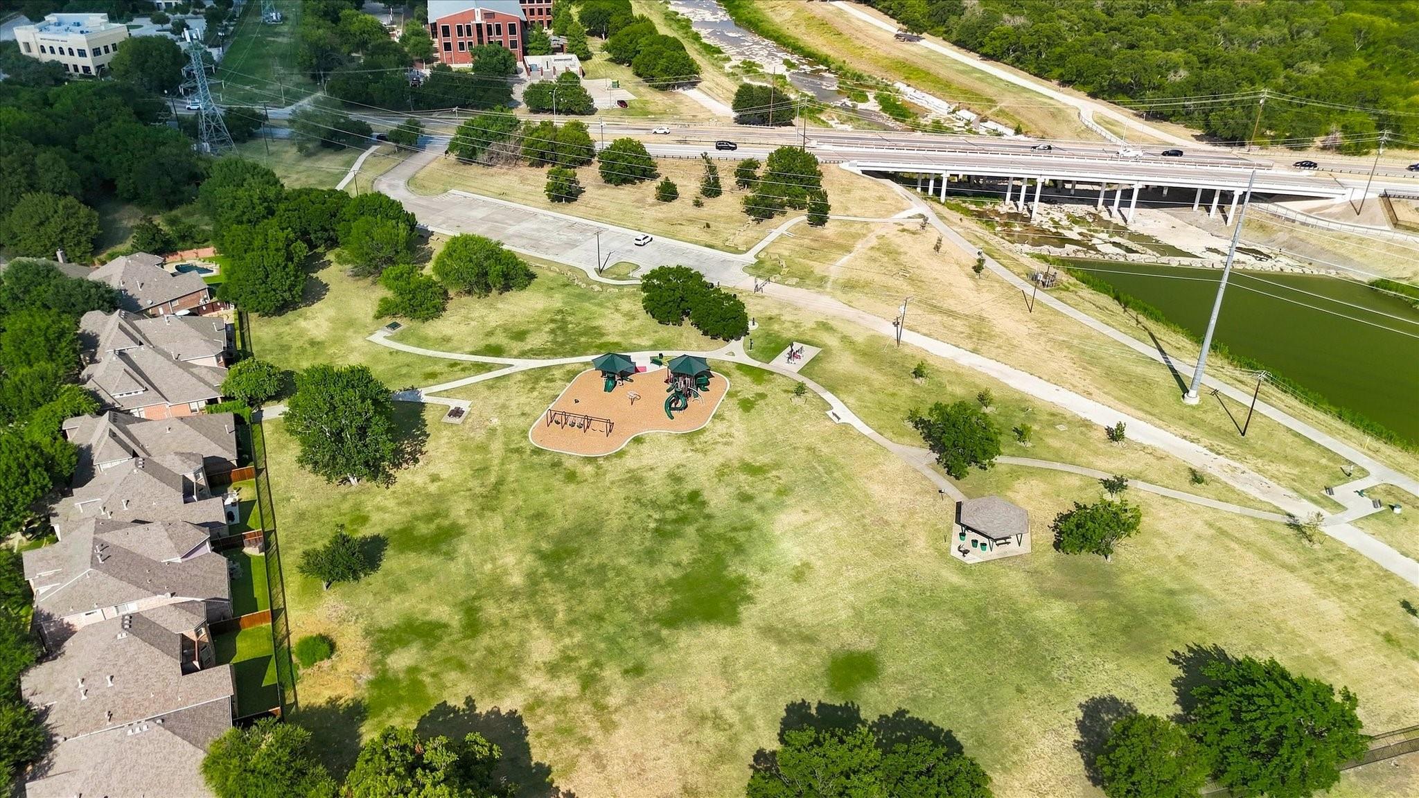 main property photo 37