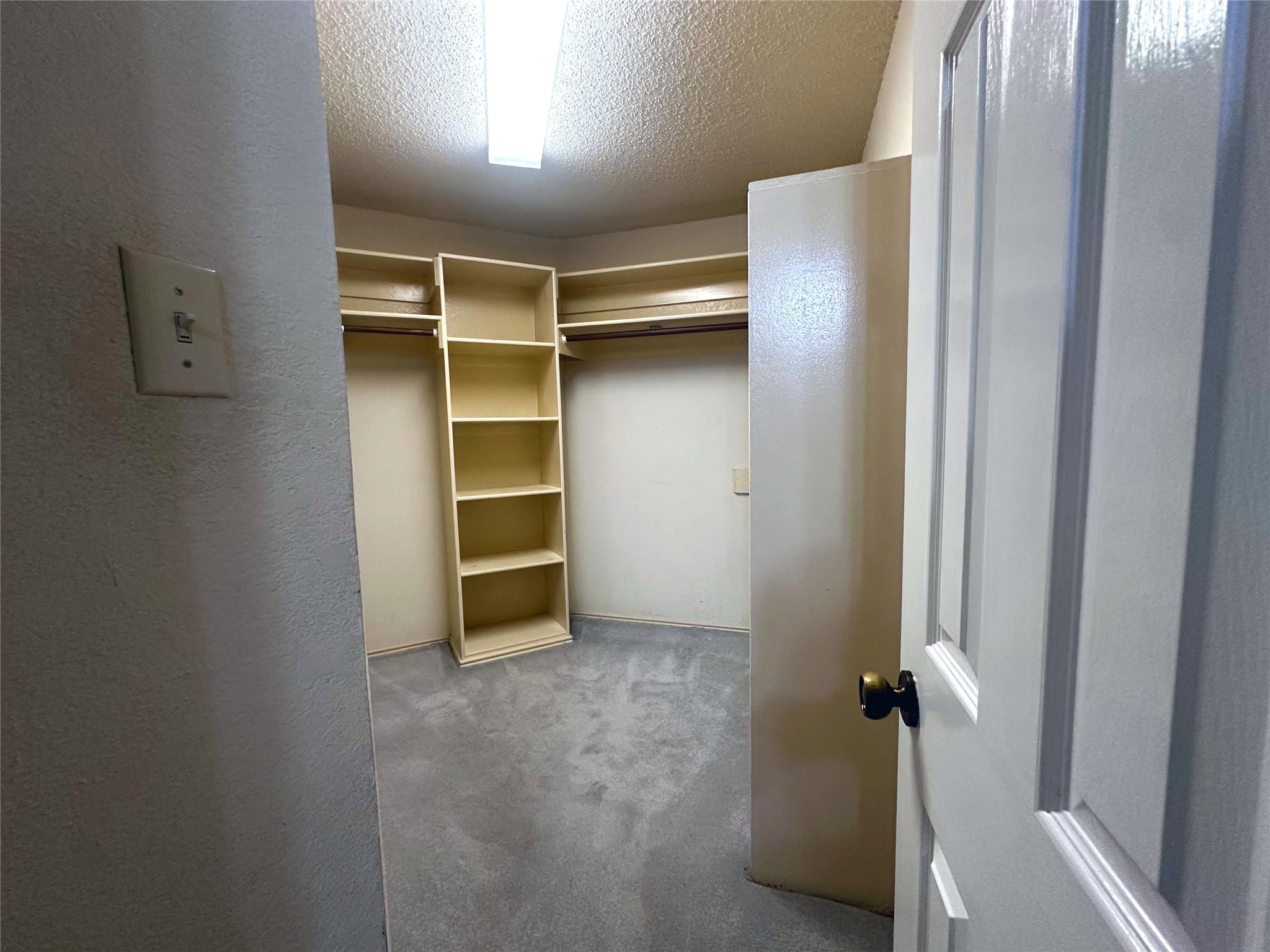 property viewer photo 15