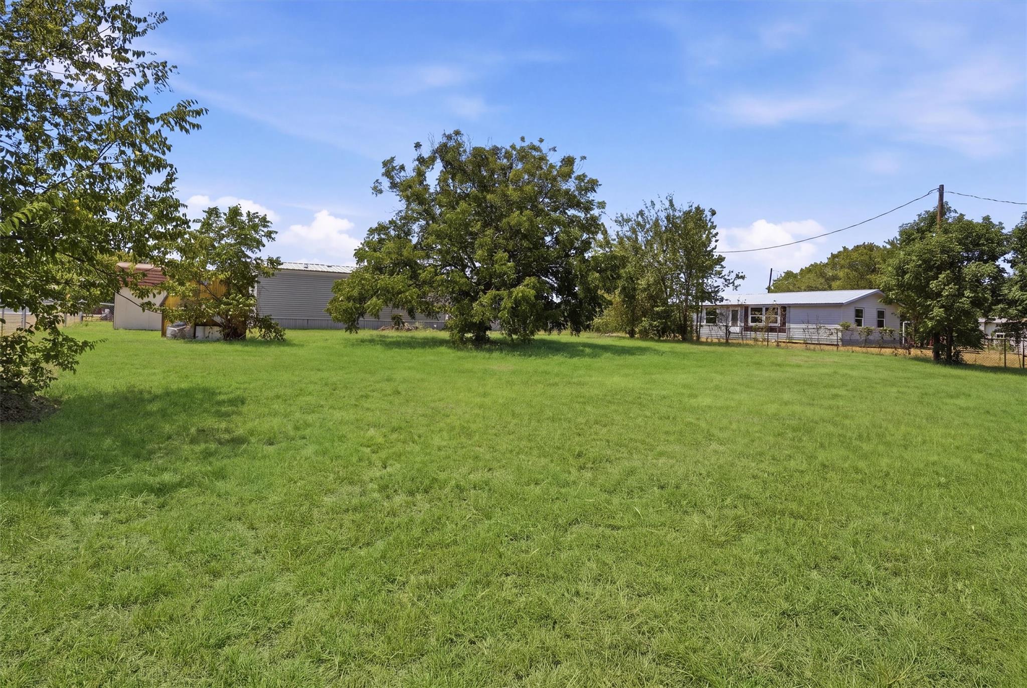 main property photo 27