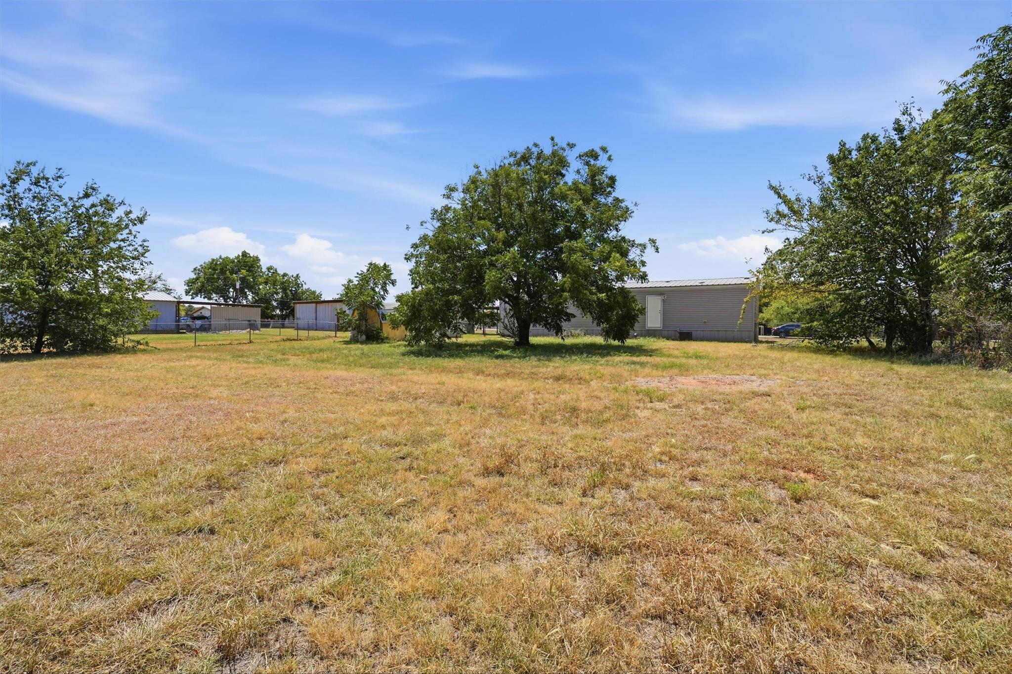 main property photo 38