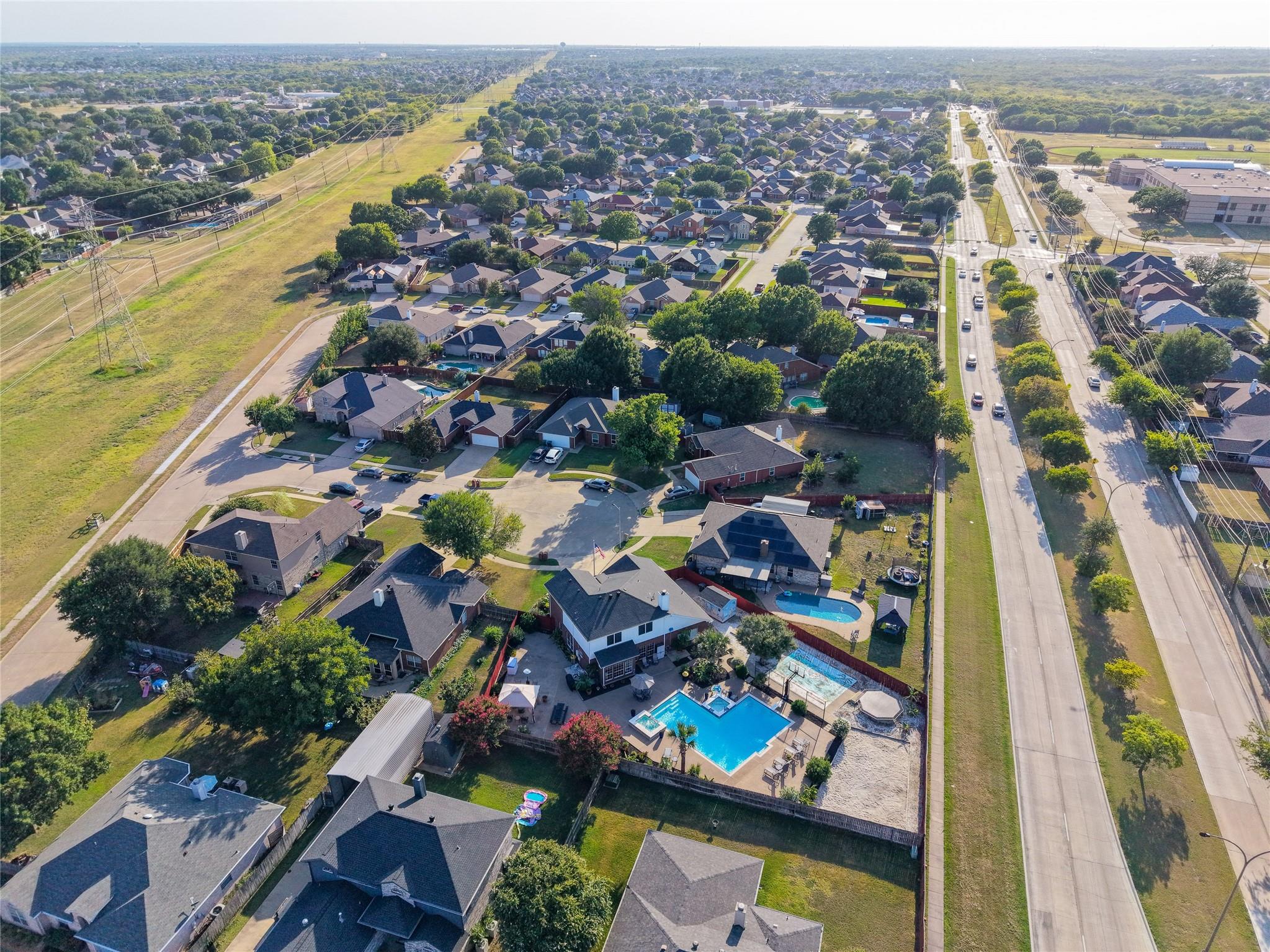 main property photo 36