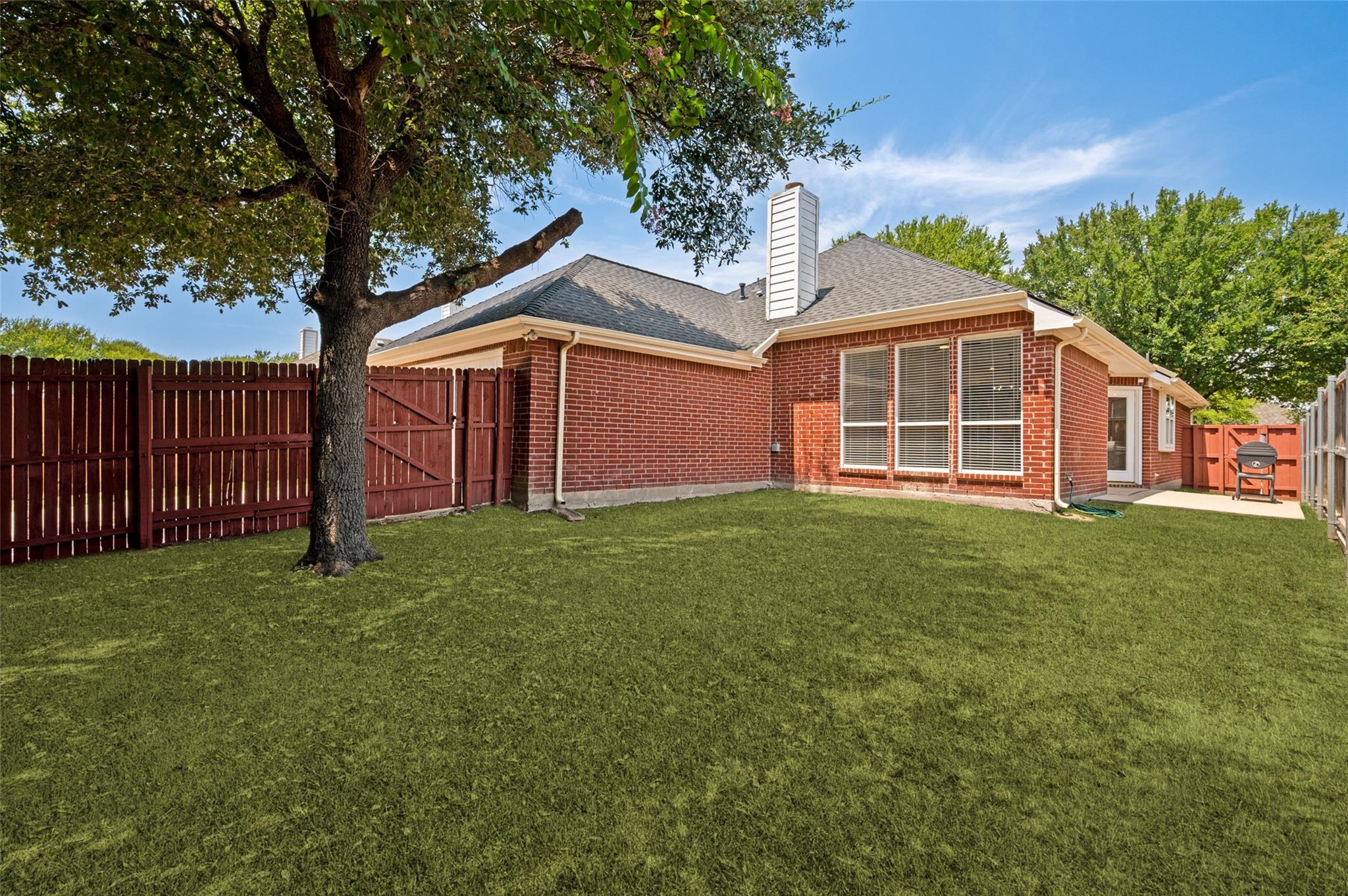 main property photo 13