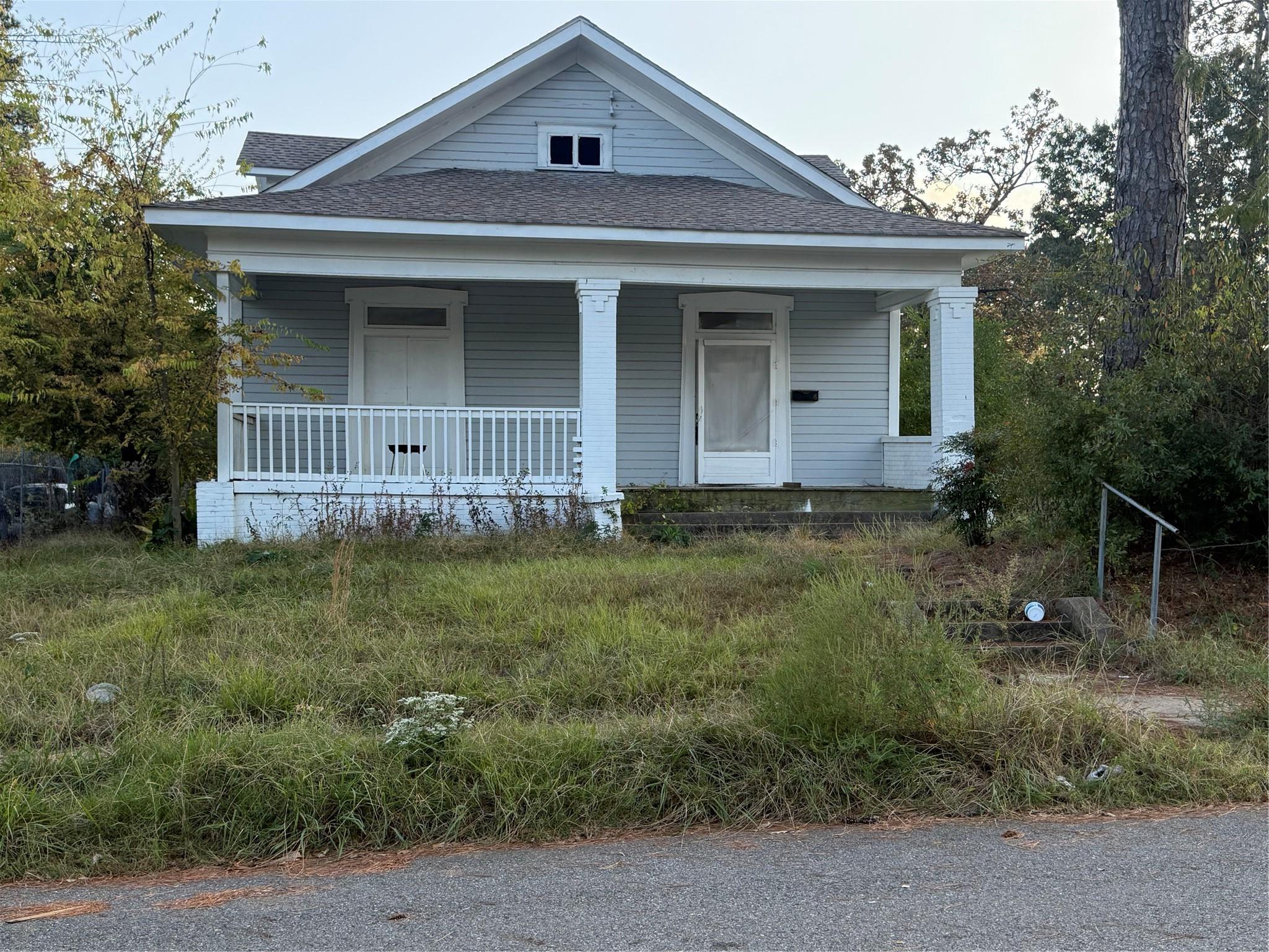 main property photo 0