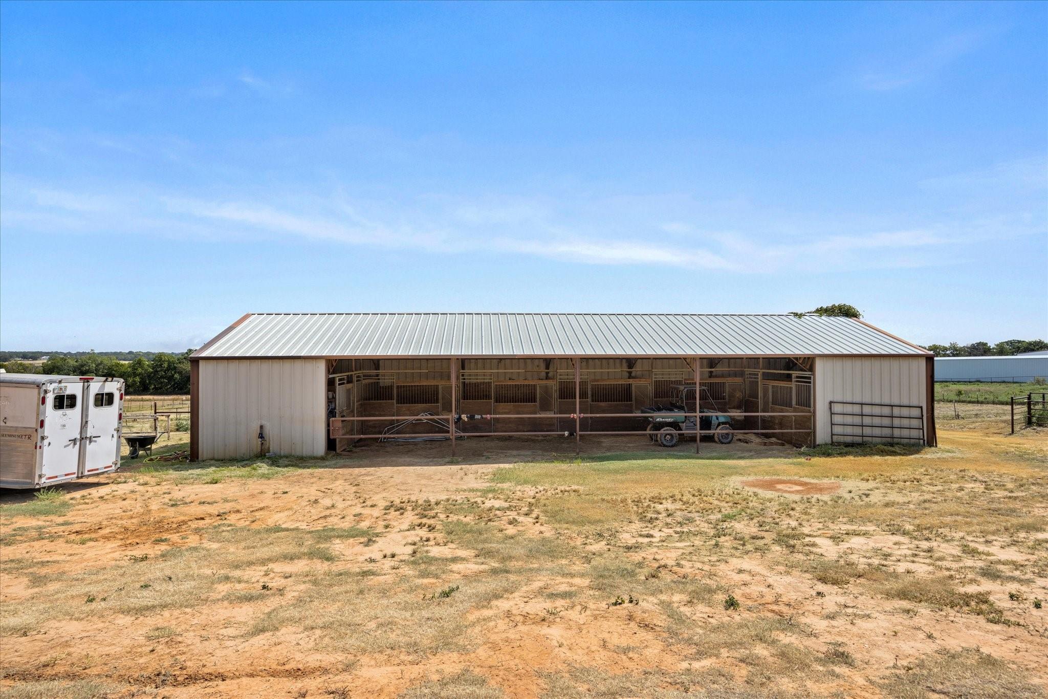 main property photo 12