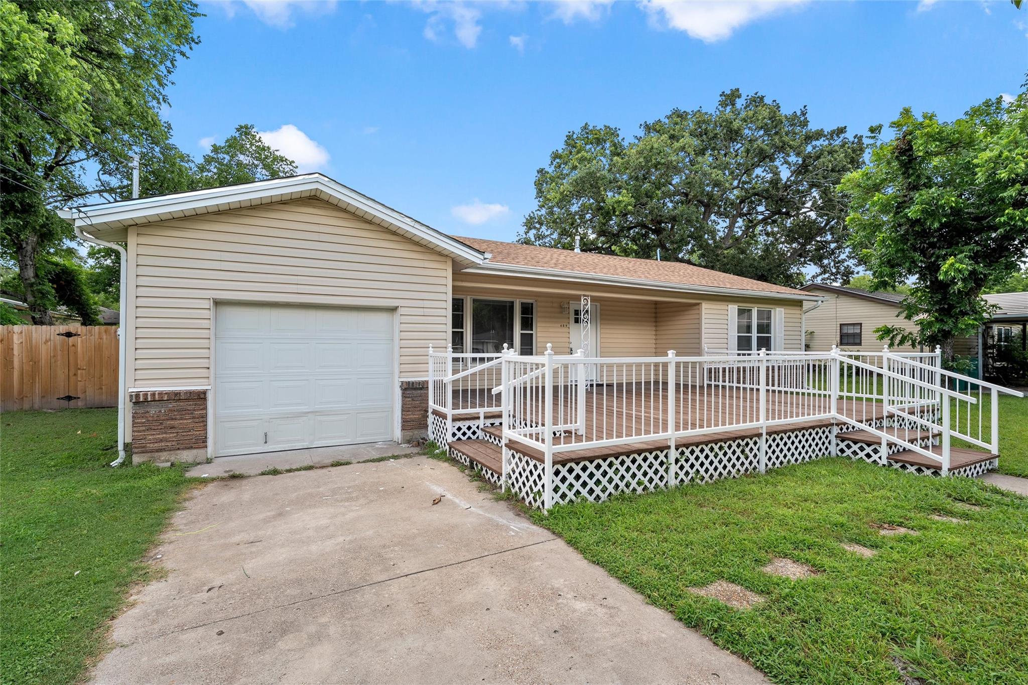 property viewer photo 1