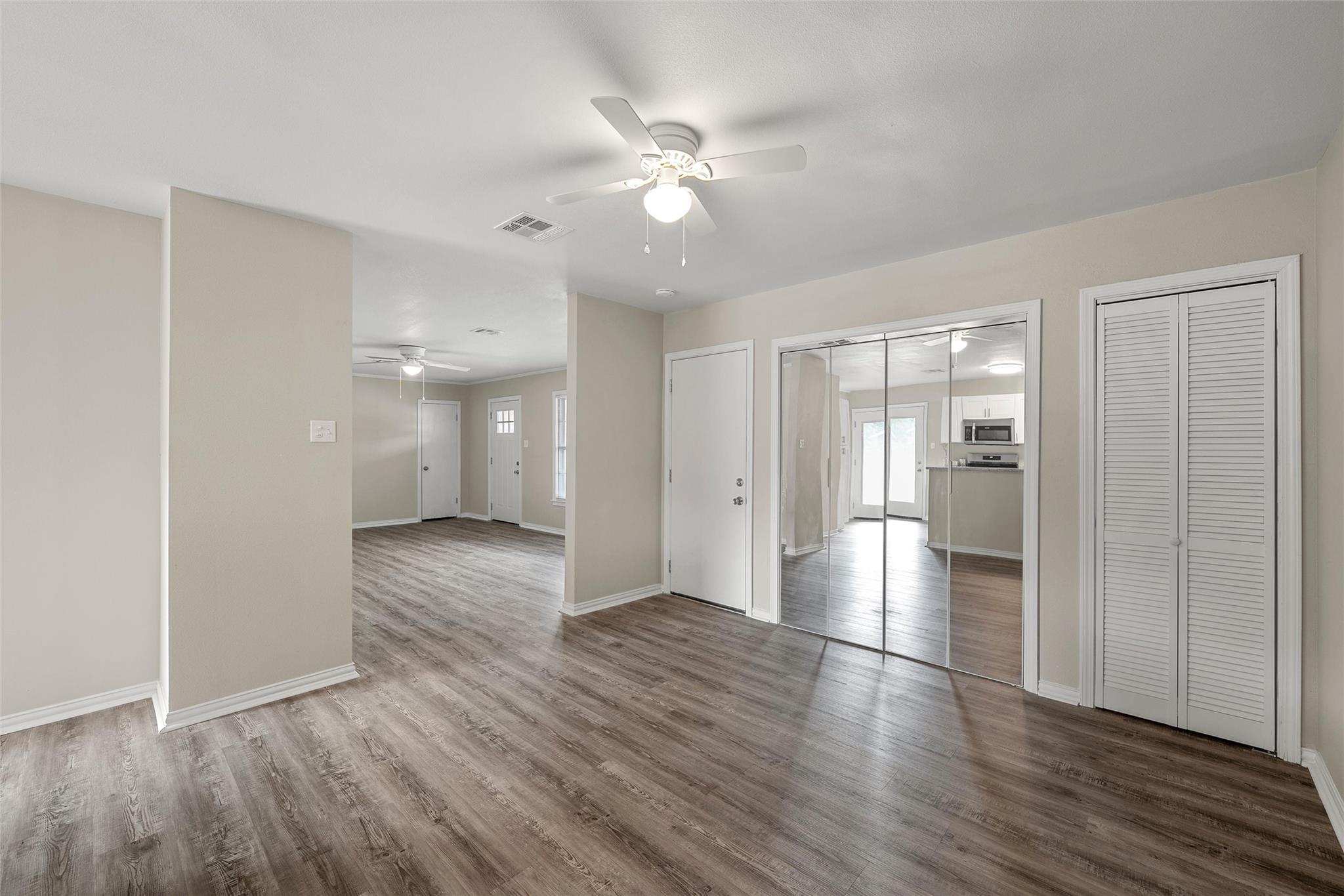 property viewer photo 9