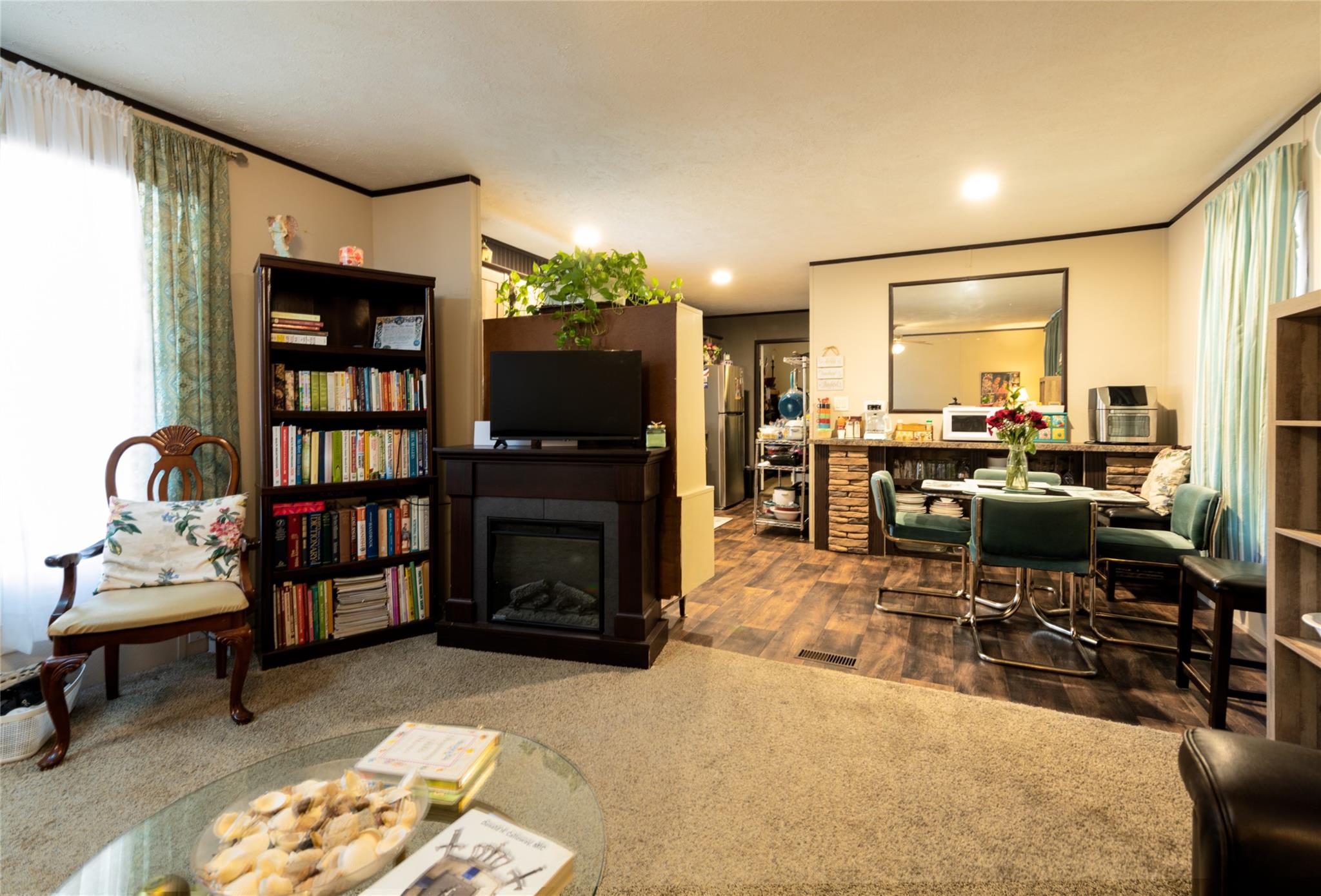 main property photo 5