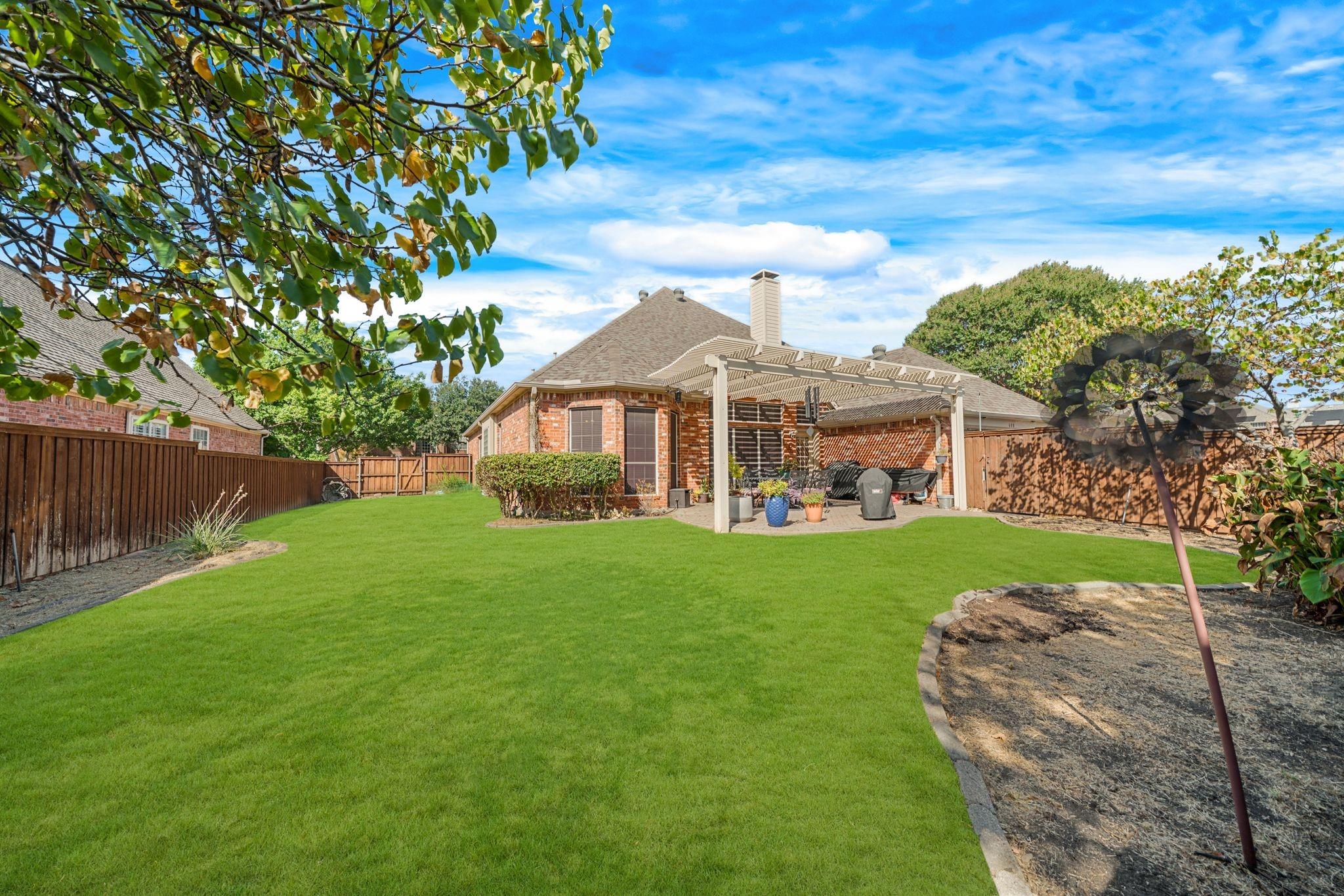 main property photo 32