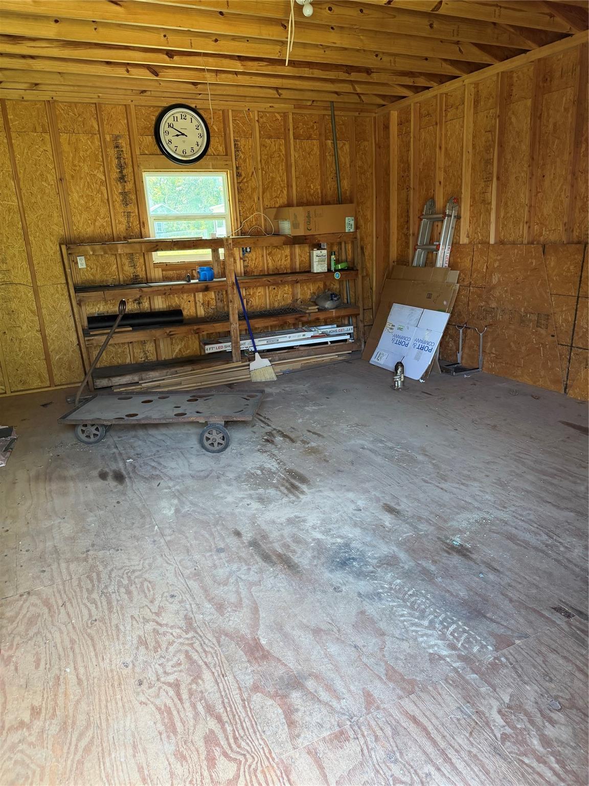 main property photo 29