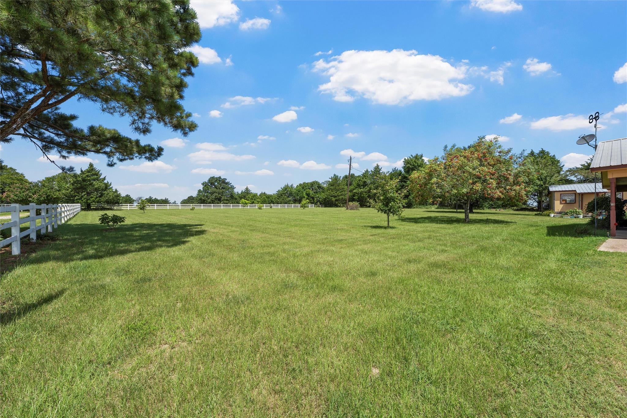 main property photo 27