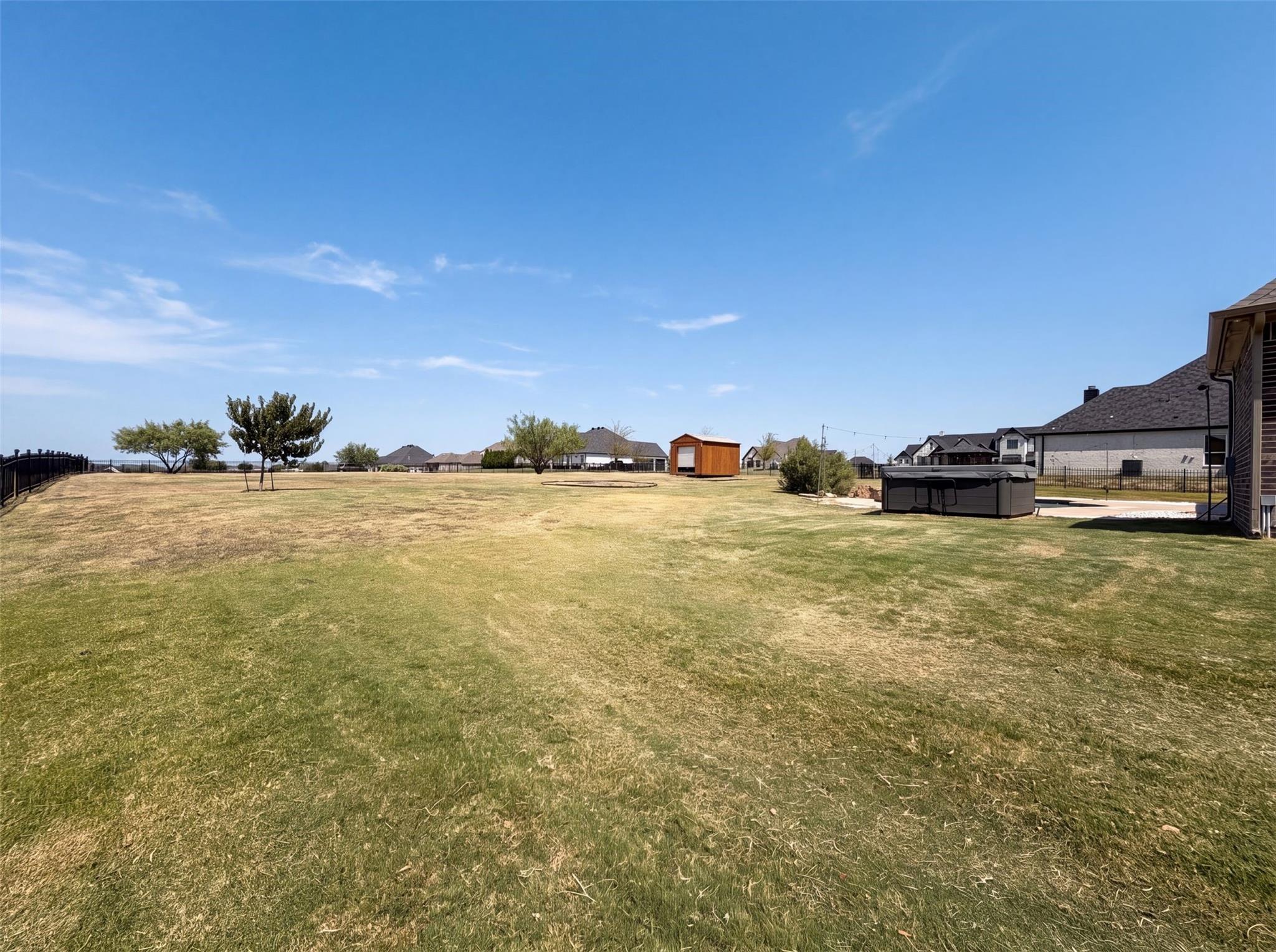 main property photo 29