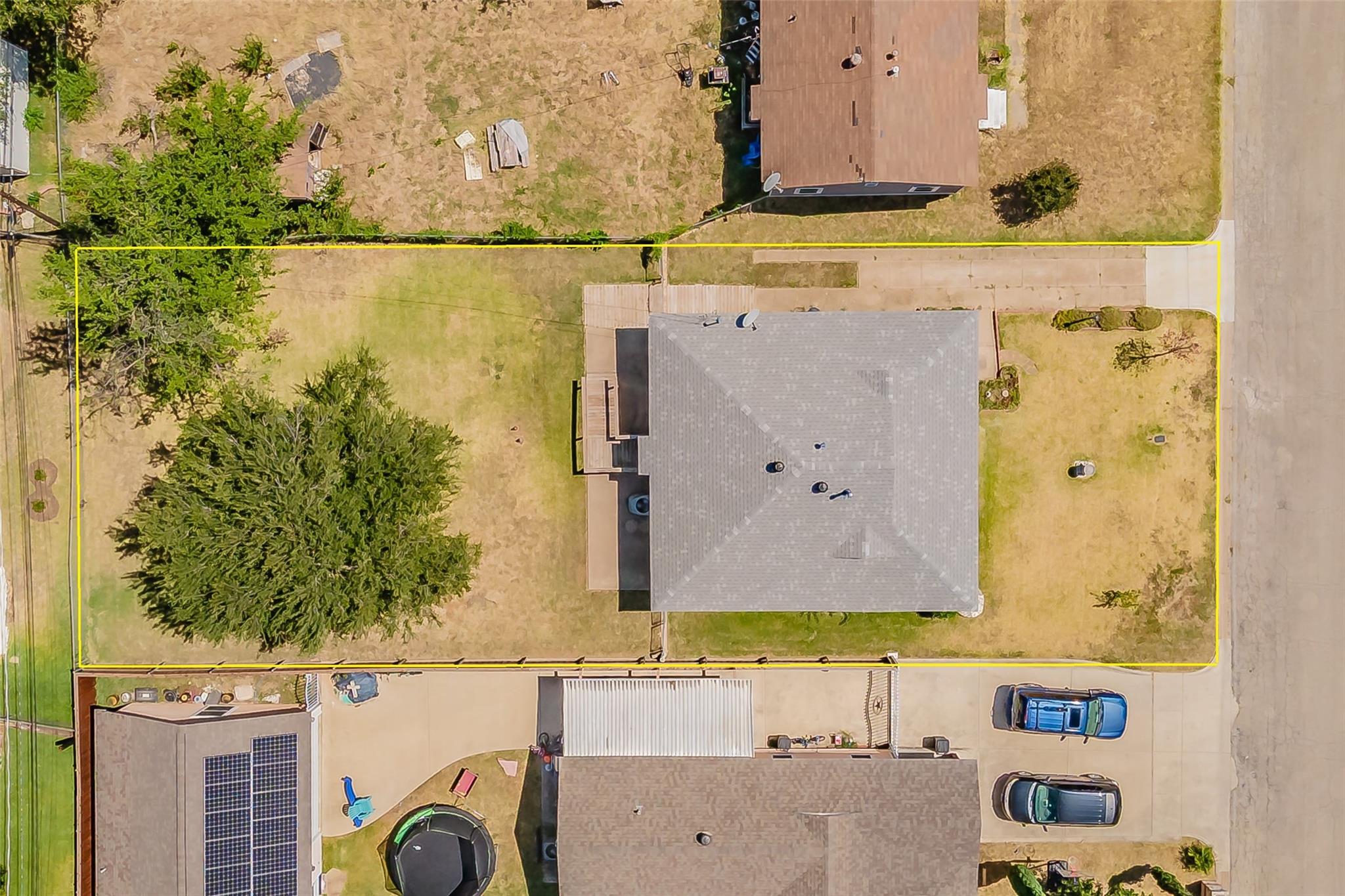 main property photo 36