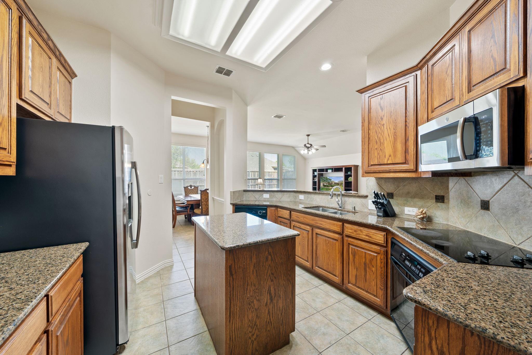 main property photo 16