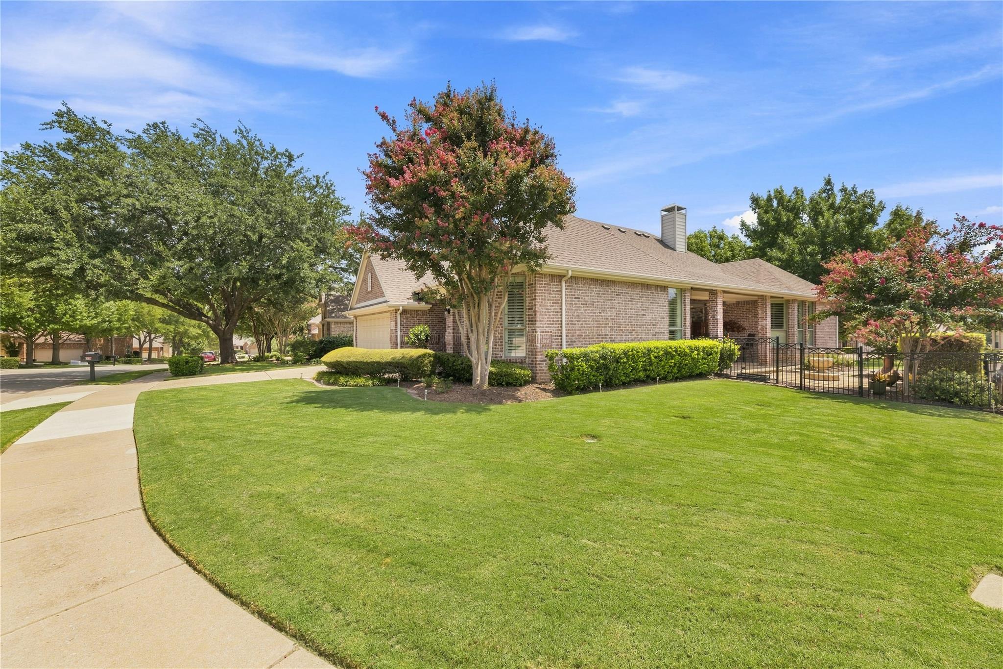 main property photo 29