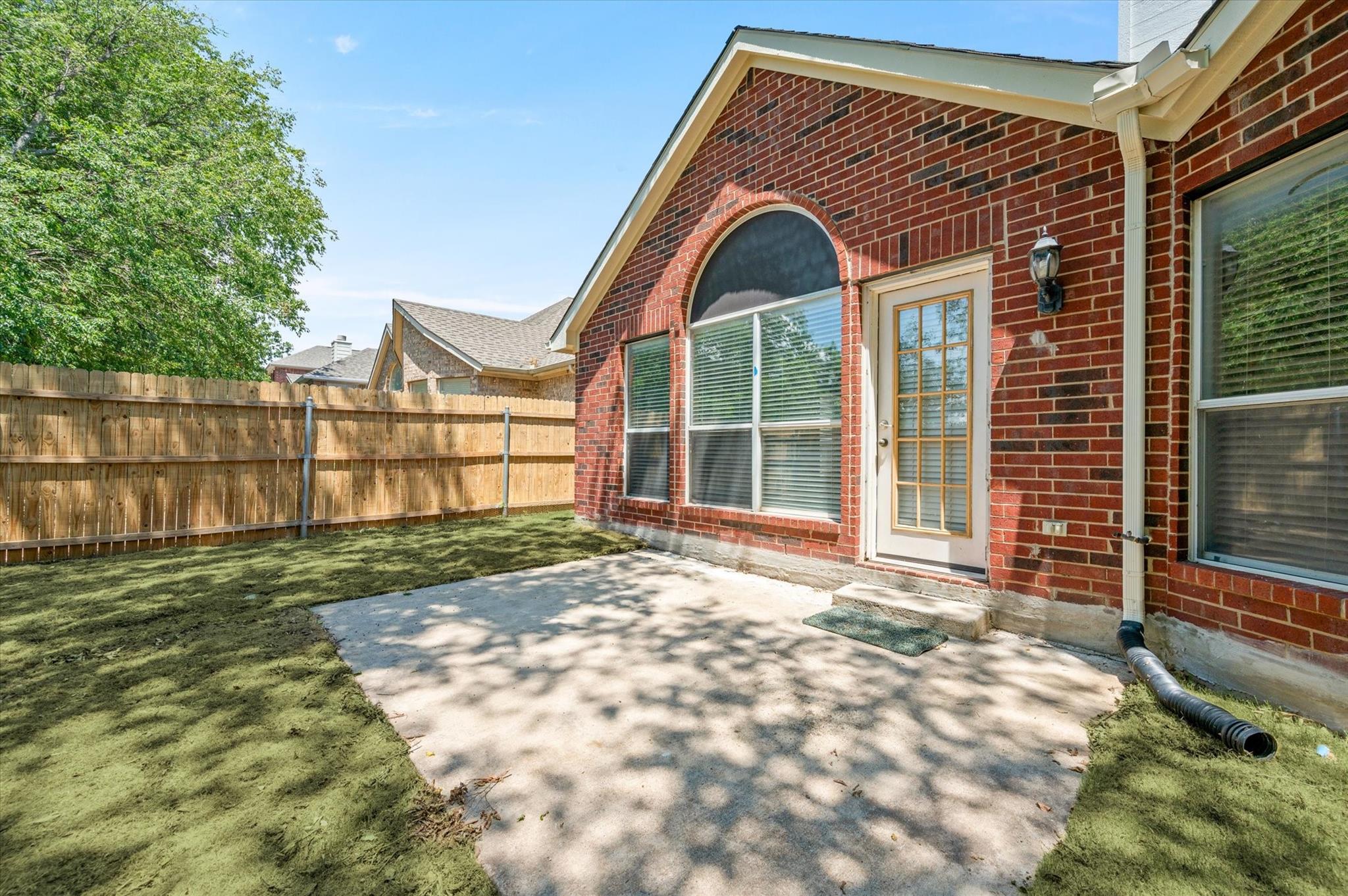 main property photo 33