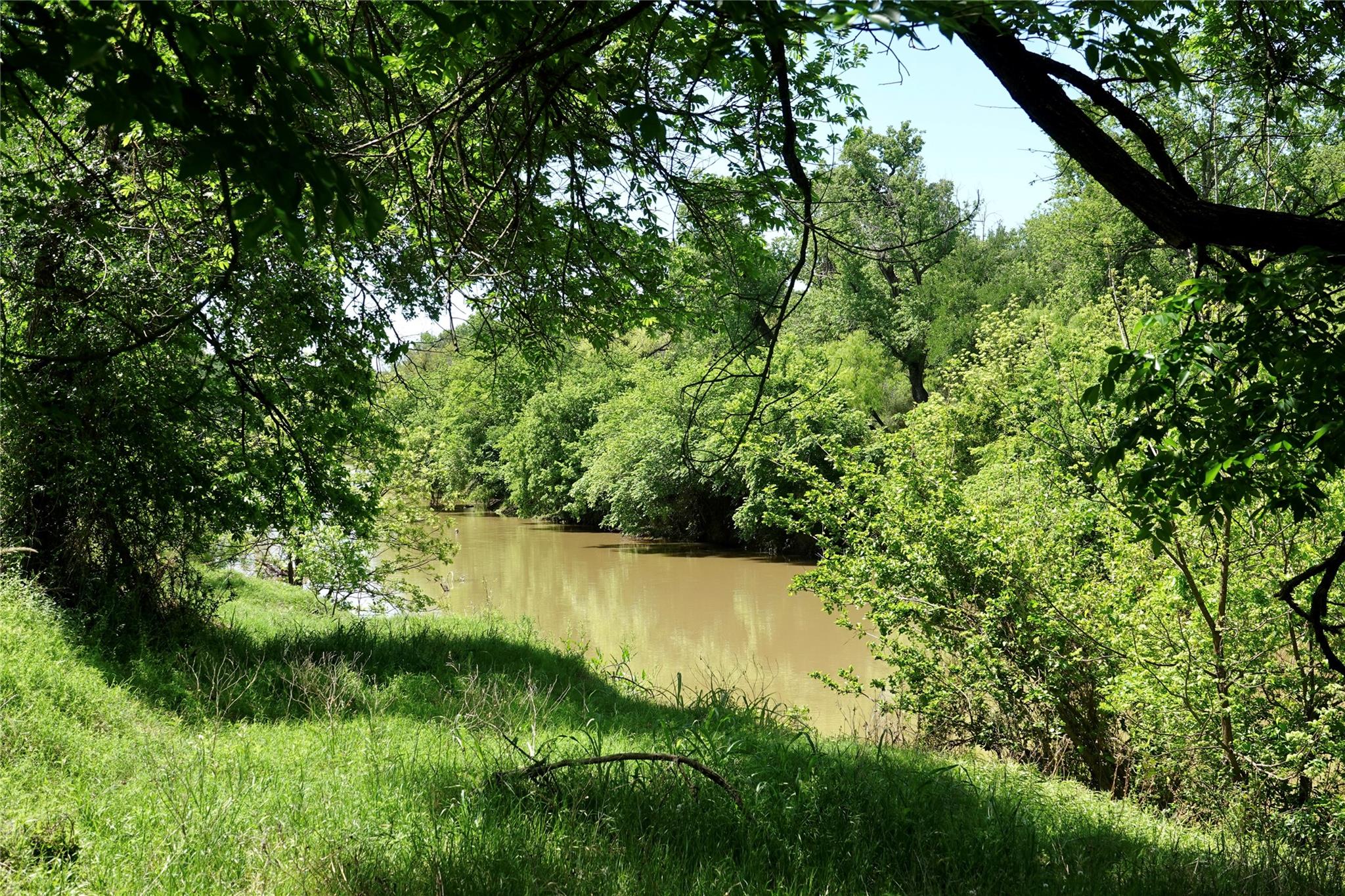 main property photo 26