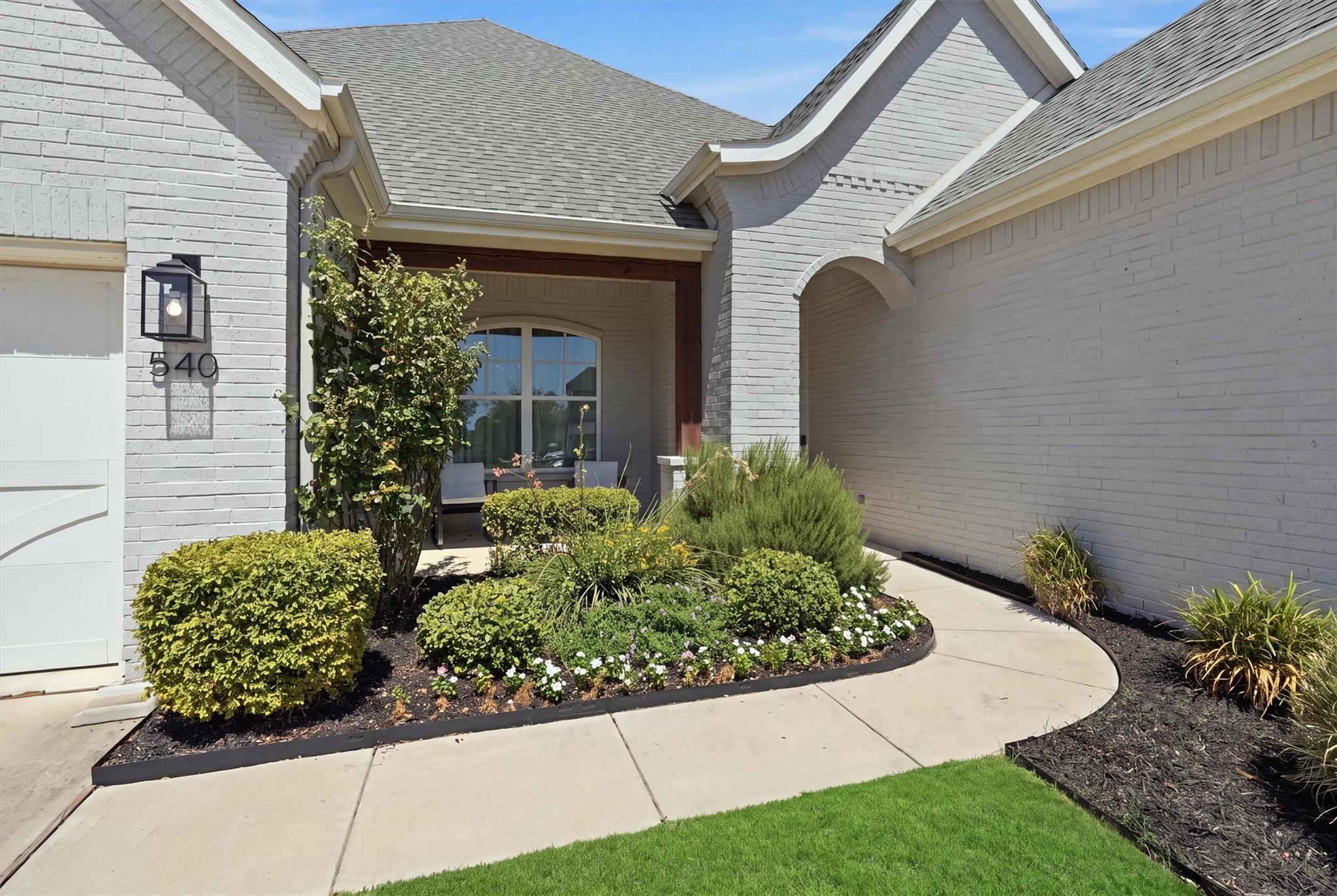 main property photo 25