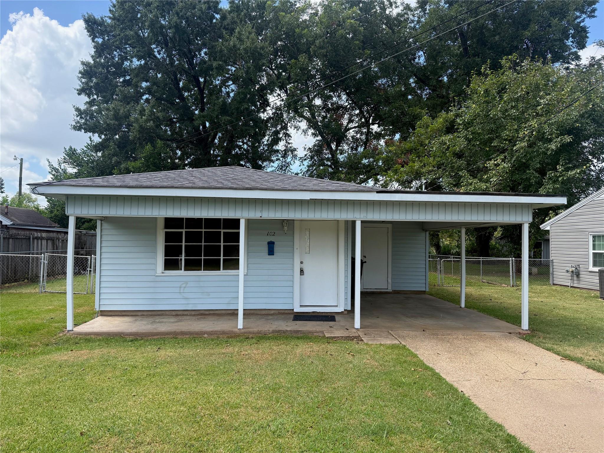 main property photo 0