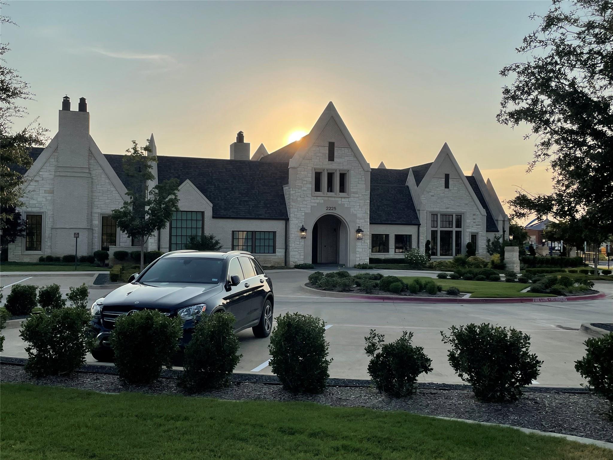 main property photo 19