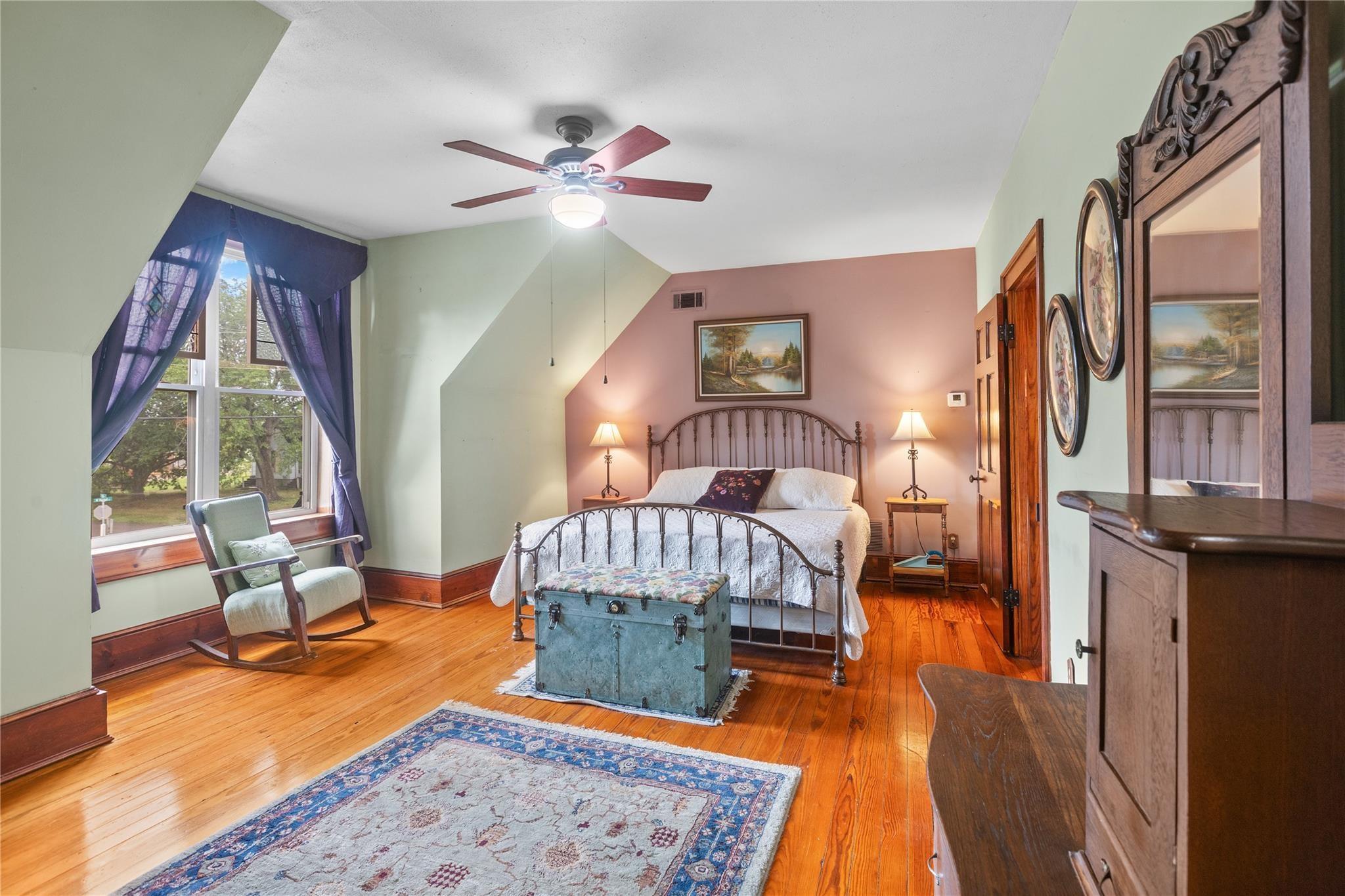 main property photo 22