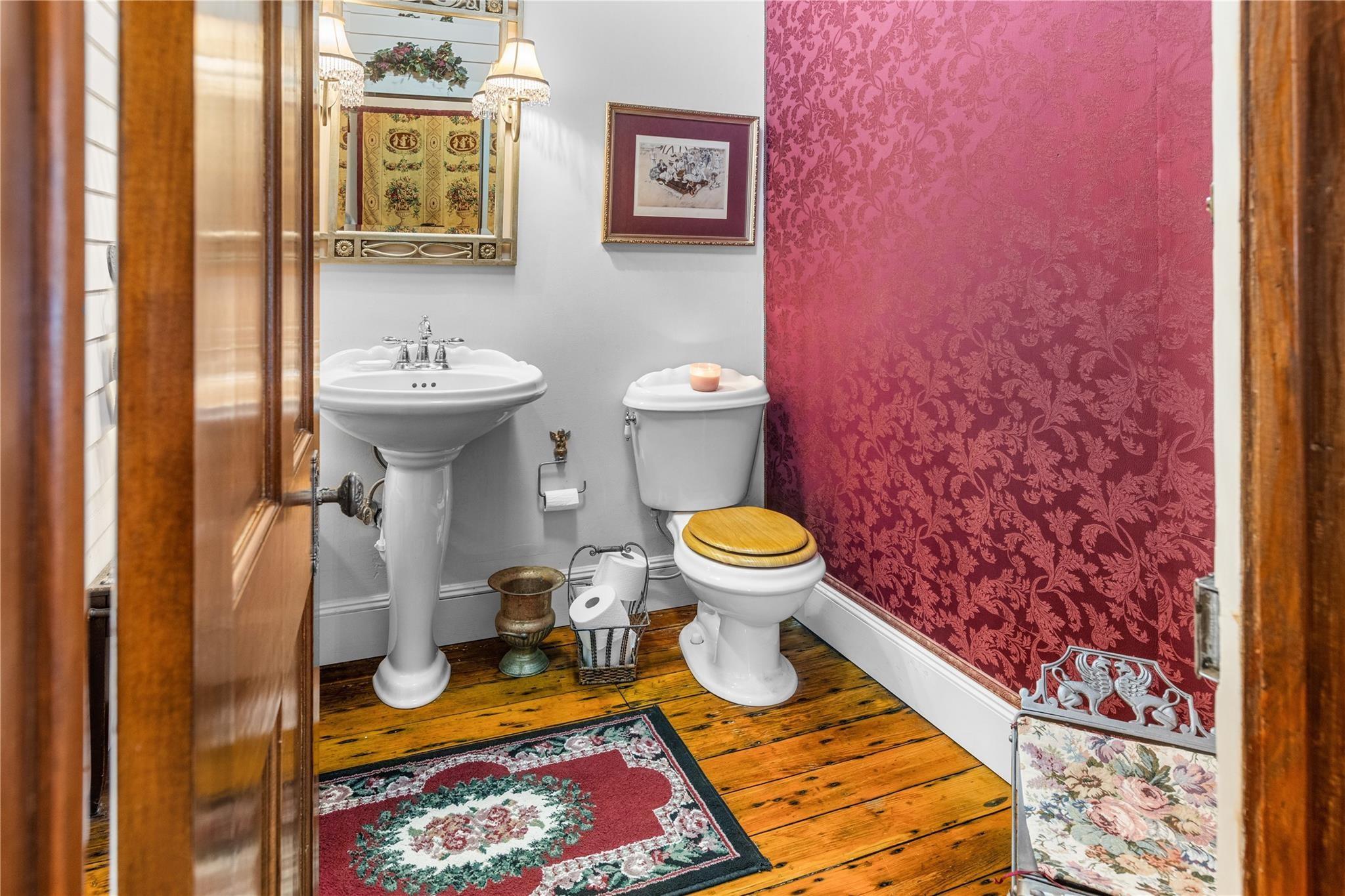 main property photo 9