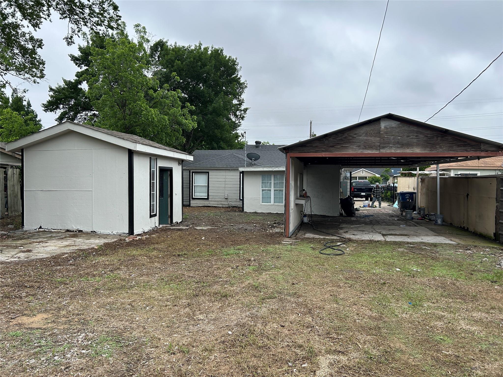 main property photo 23