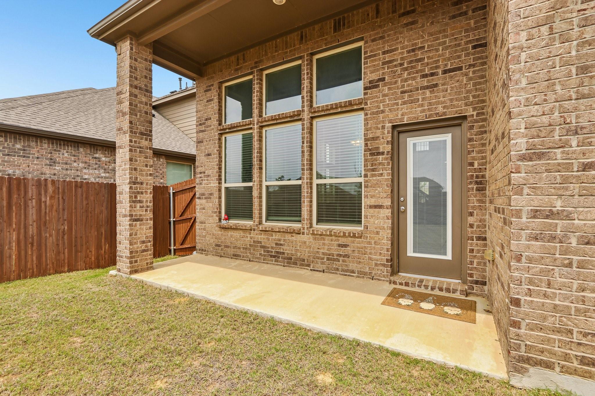 main property photo 34