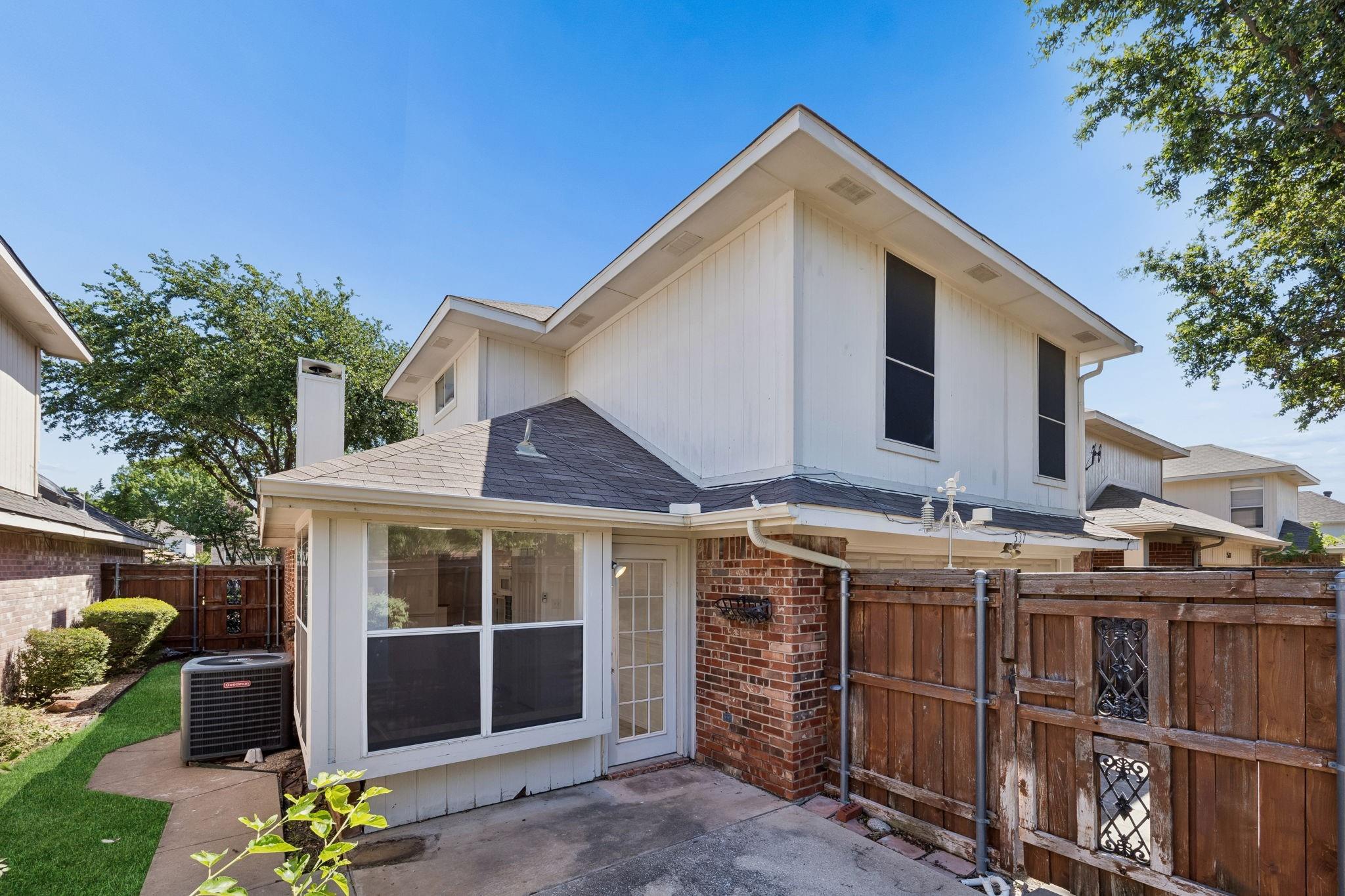 main property photo 28
