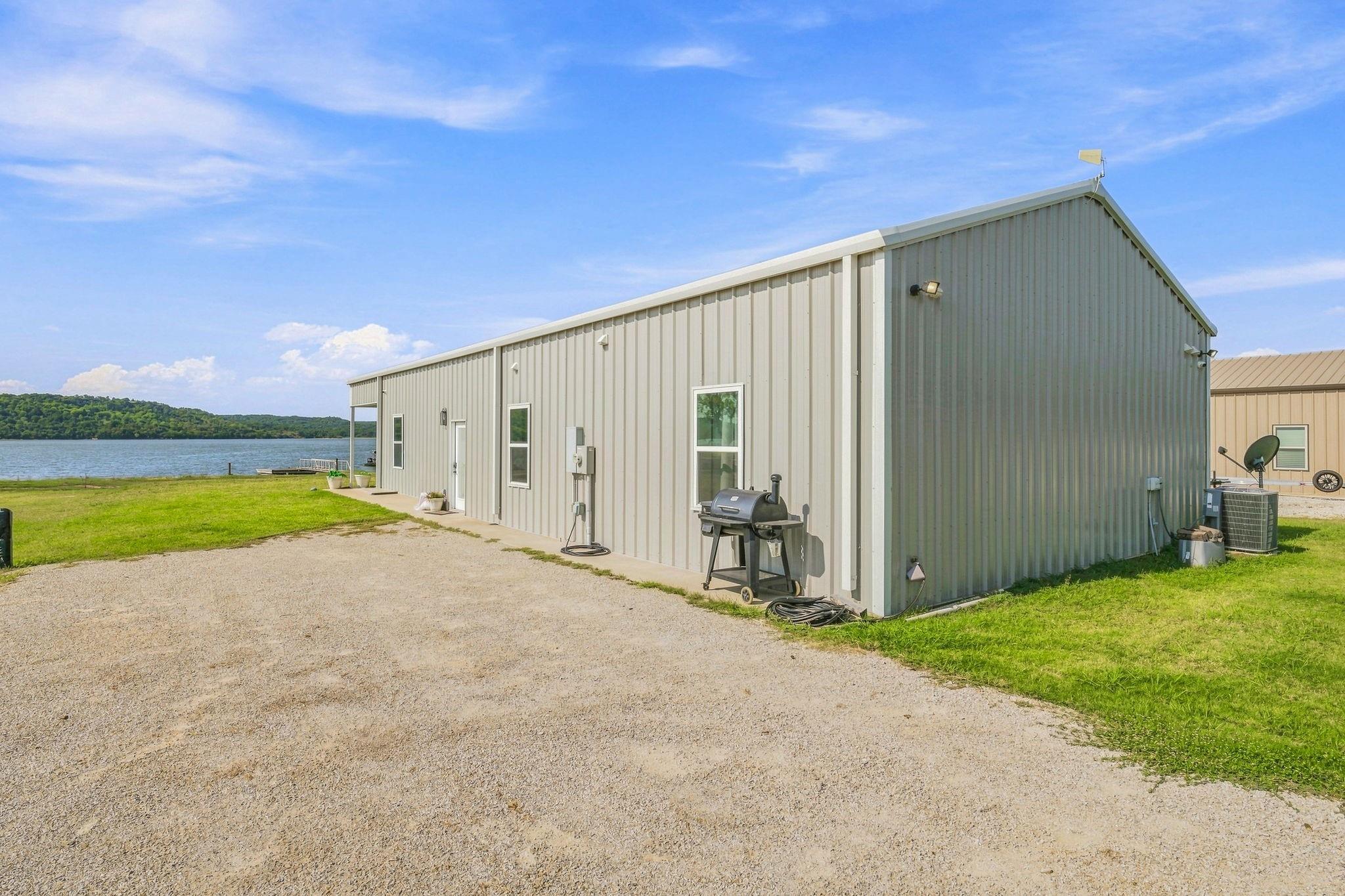 main property photo 20