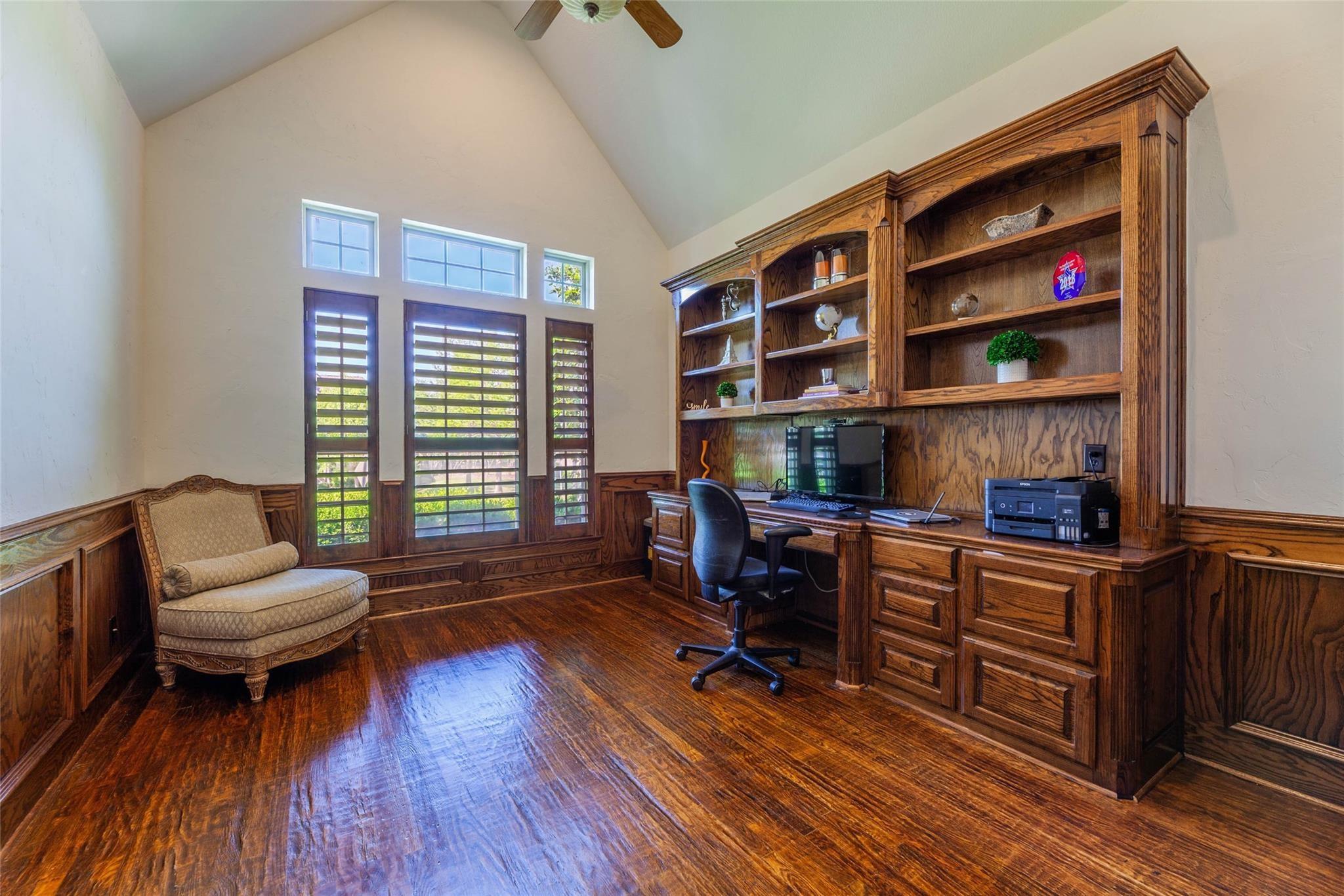 main property photo 16
