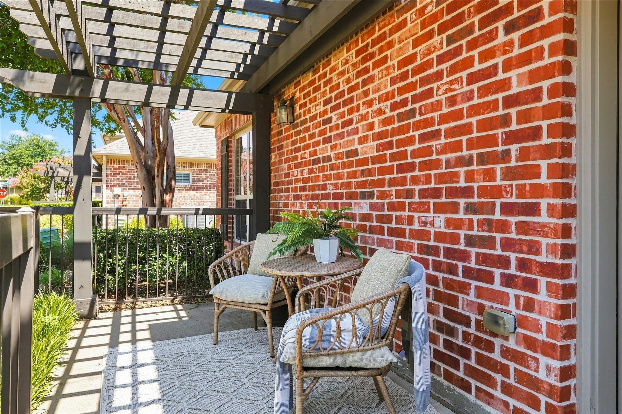 main property photo 6