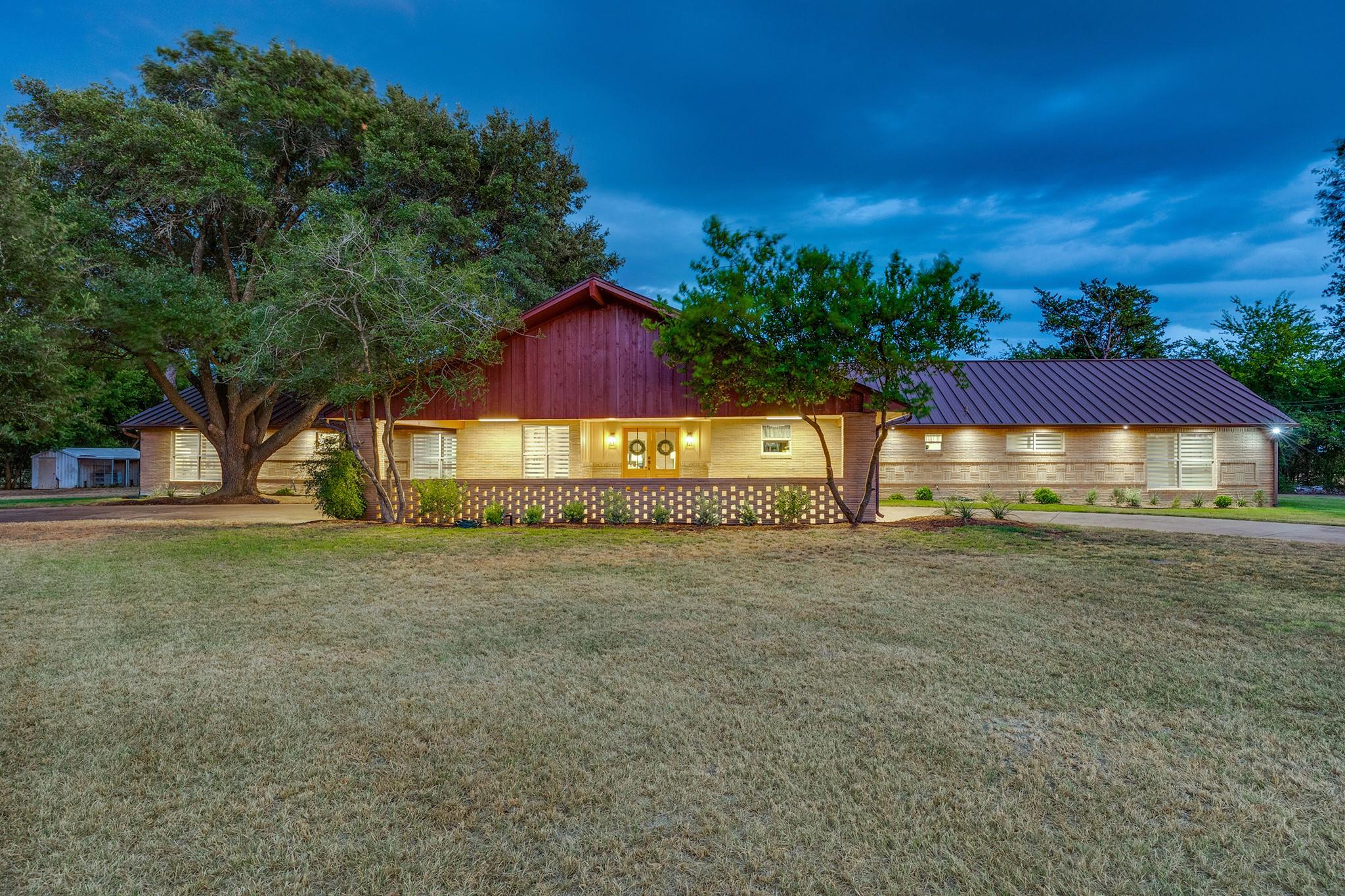 main property photo 0
