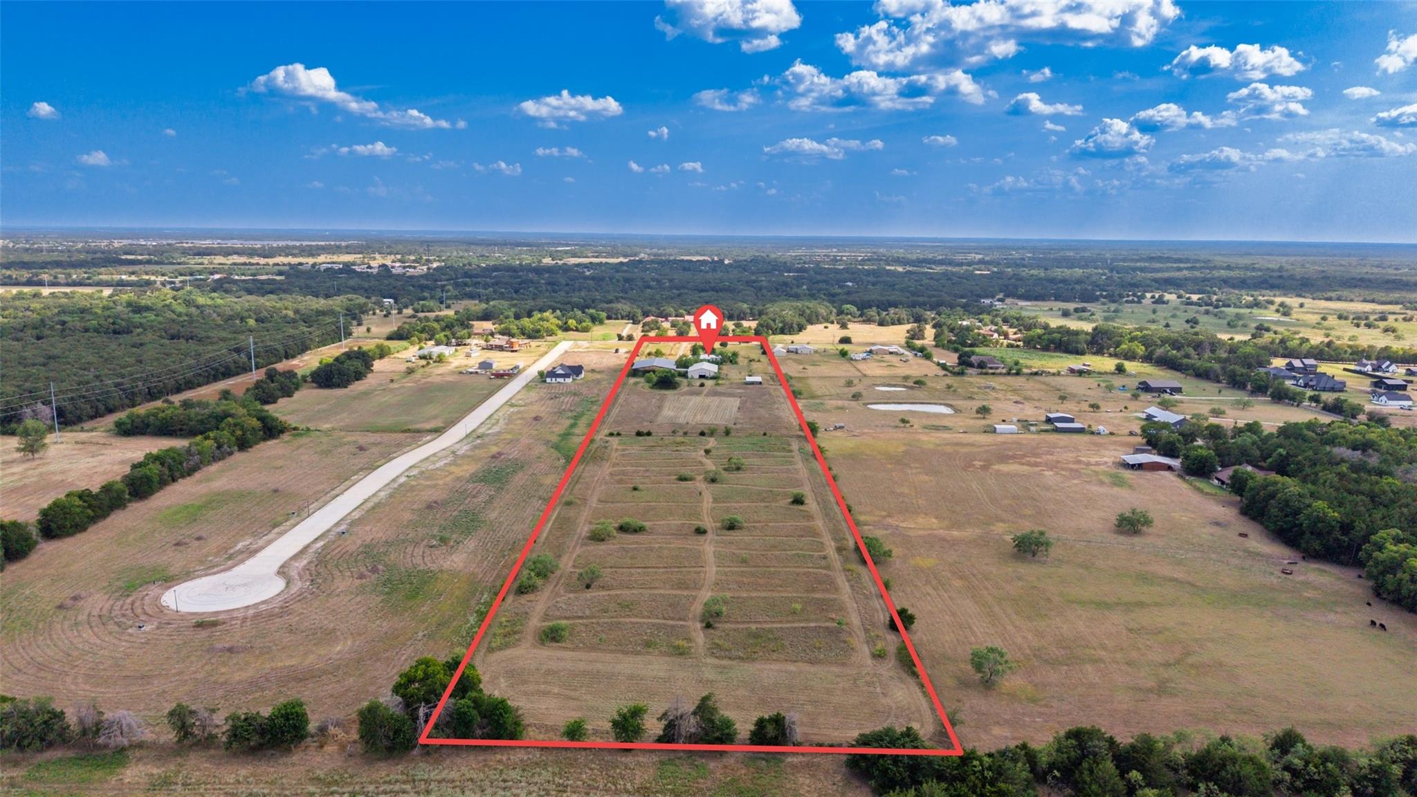 main property photo 32