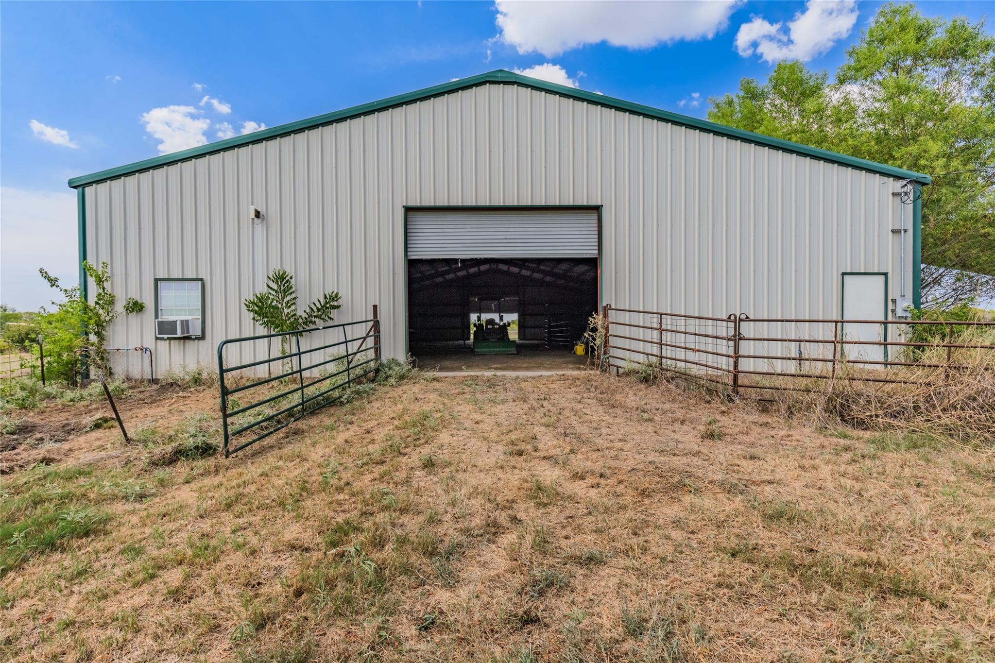 main property photo 38