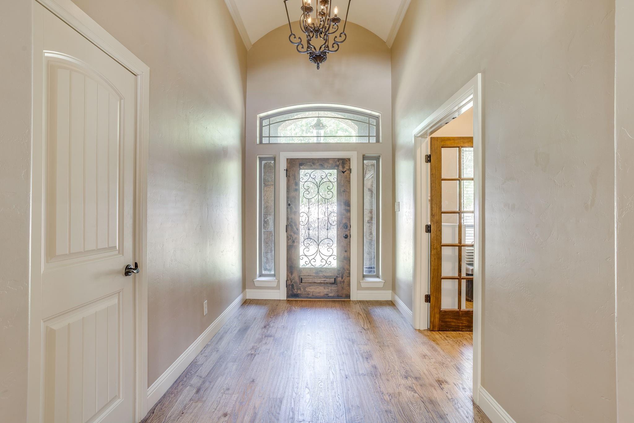 main property photo 10