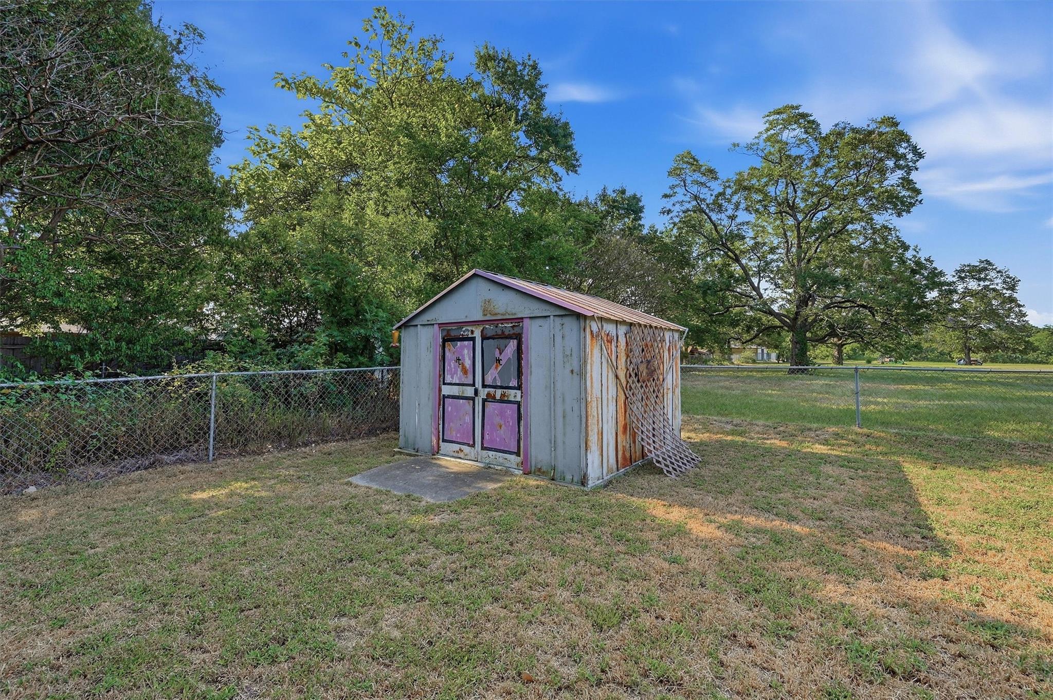 main property photo 26